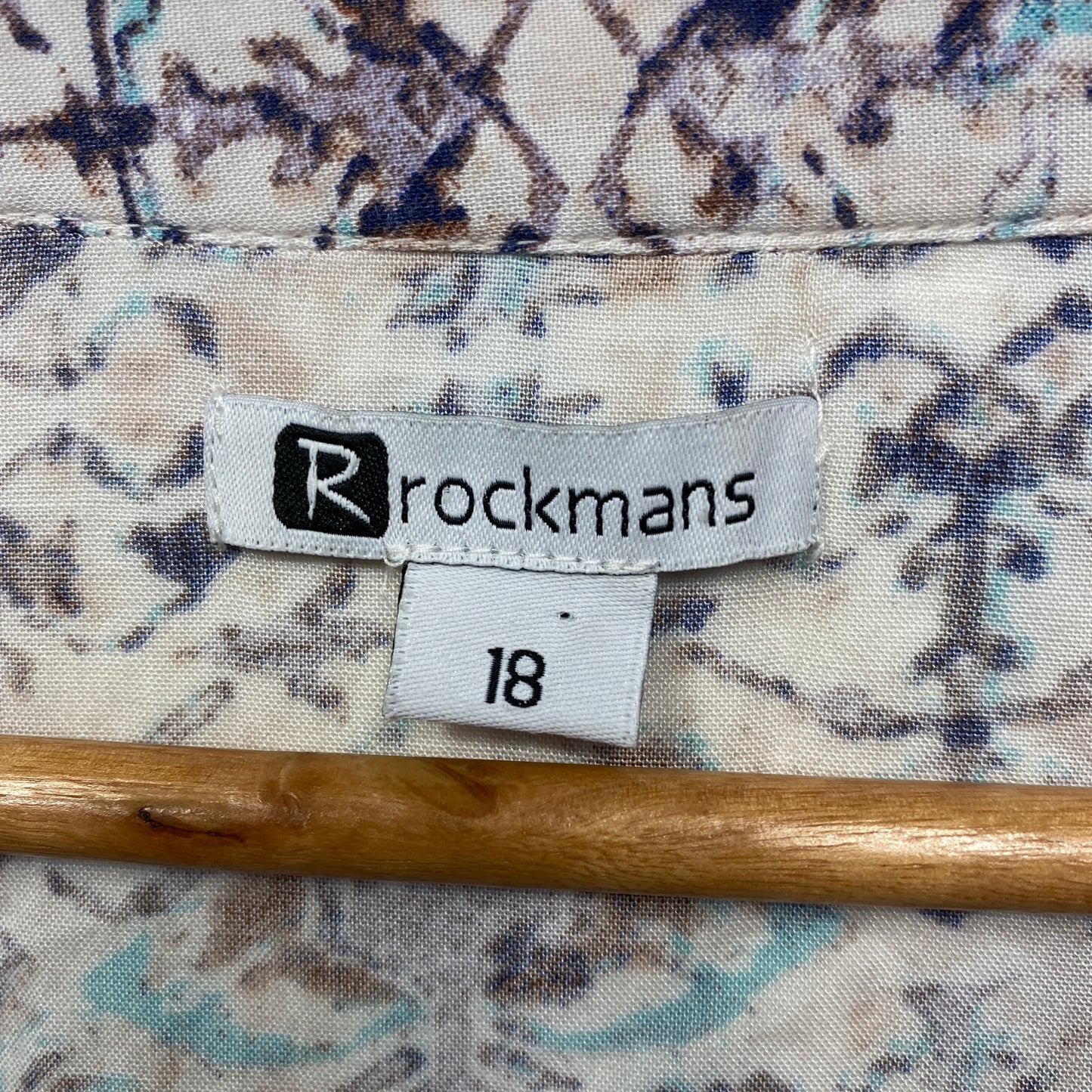 Rockmans Top Size 18 Multicoloured Roll Tab Sleeve