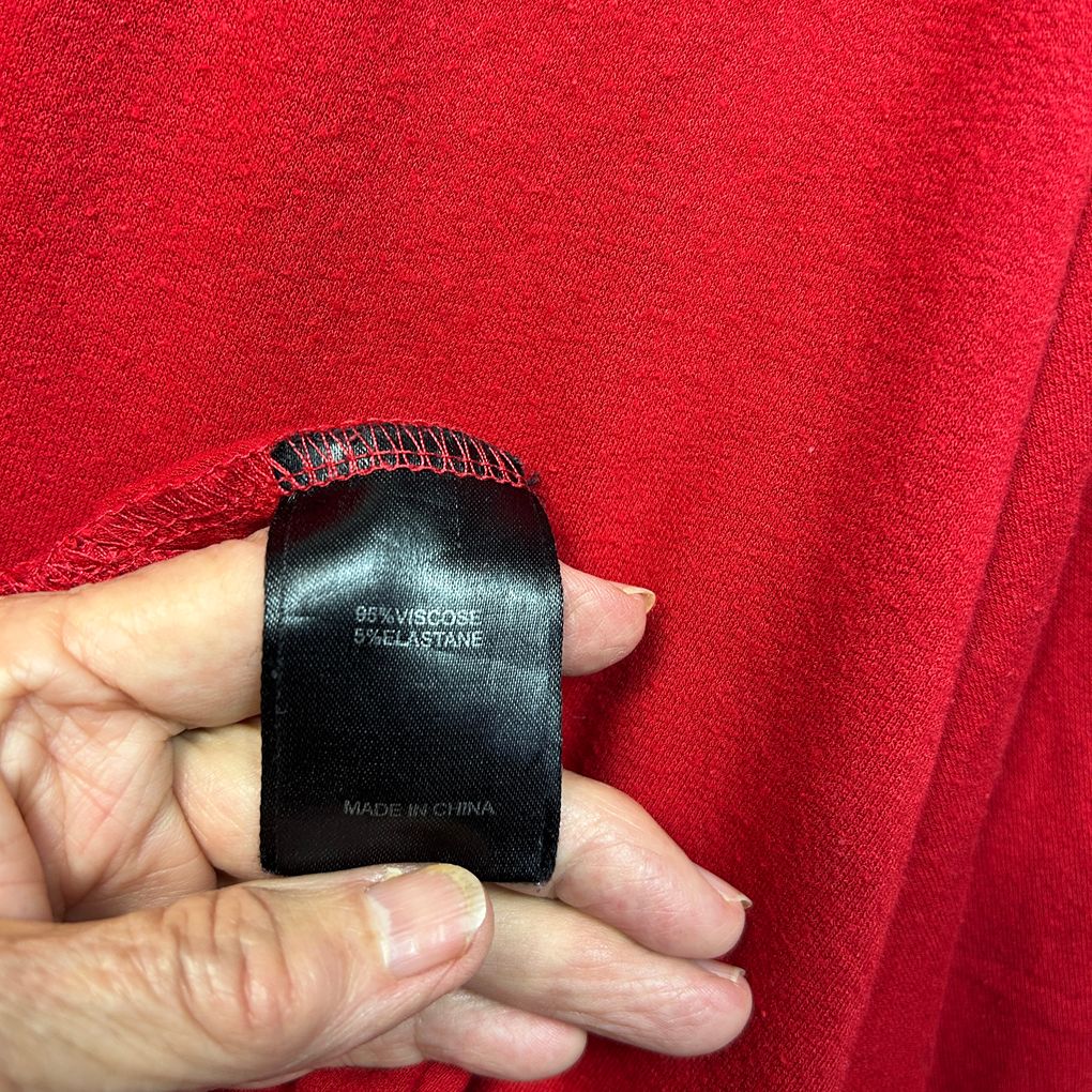 Taking Shape Red Top - Size 22/XL