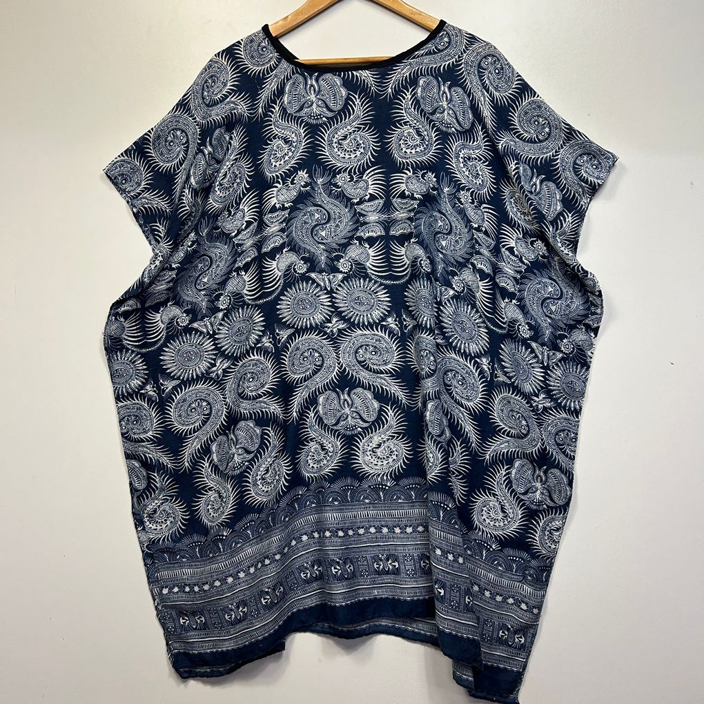 Finn & Fiona Navy Paisley Top - One Size