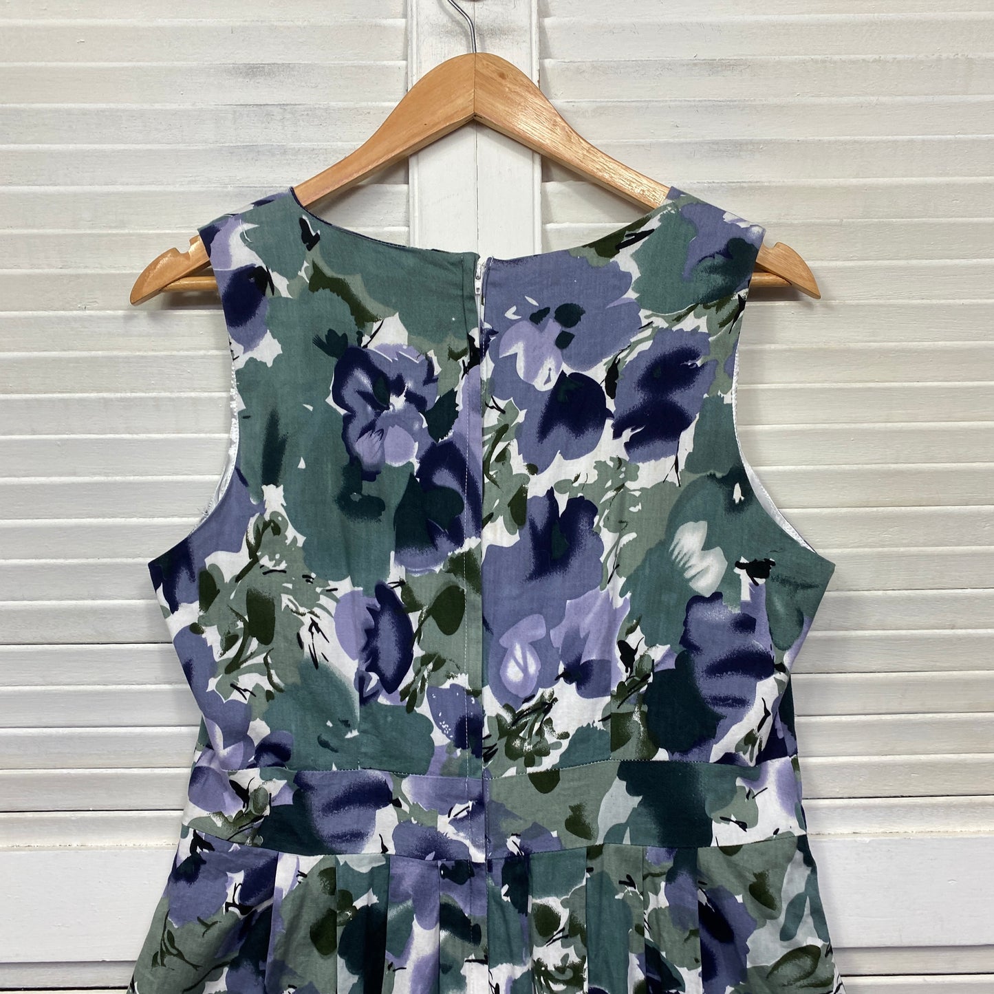 Vanessa Tong Timeless Dress Size 16 Sleeveless Pockets Floral Fit & Flare