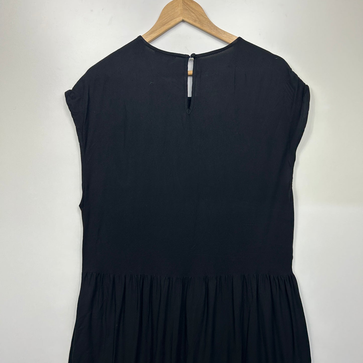 Target Maxi Dress Size 14 Black Sleeveless Pockets Viscose