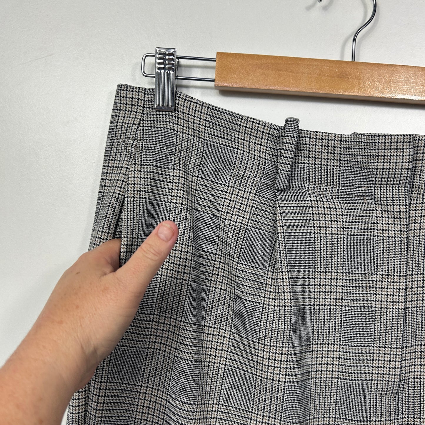 Forever New Grey Houndstooth Check Pants - Size 14
