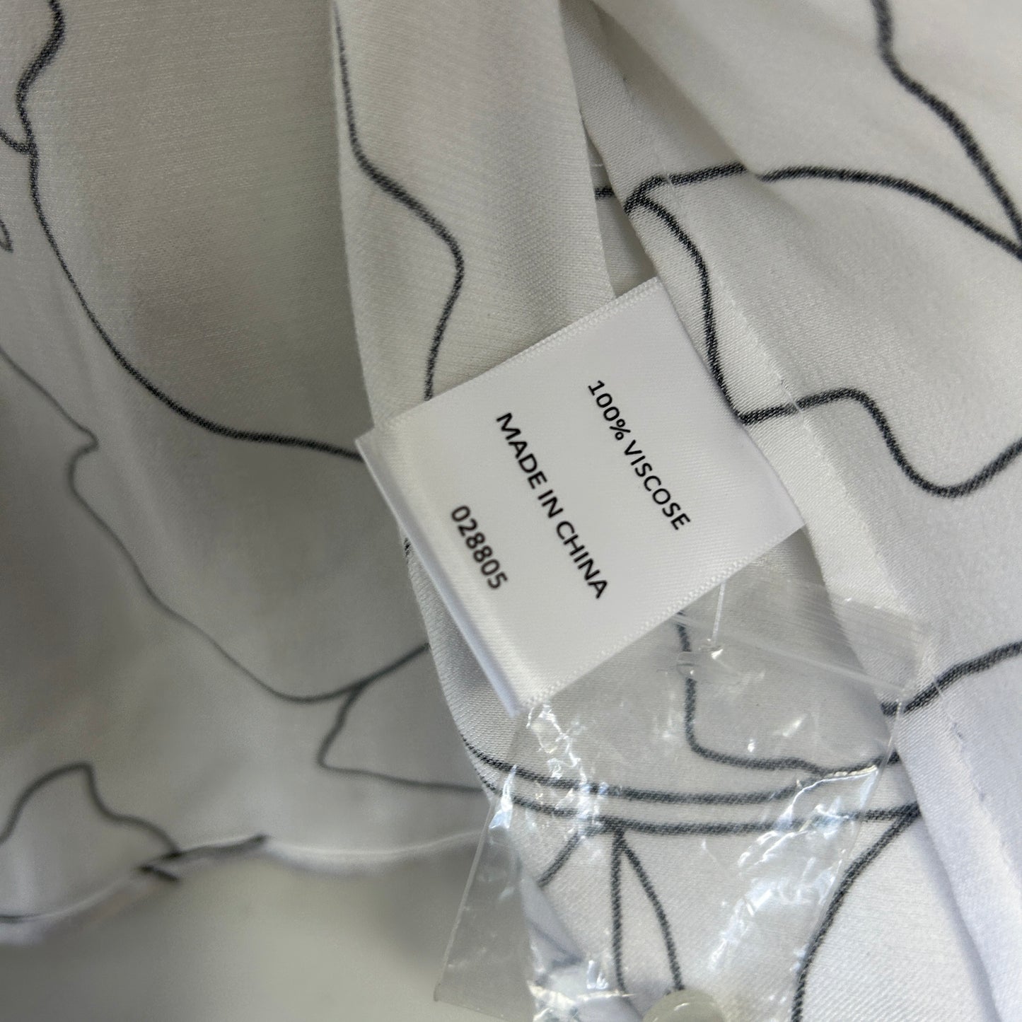 Sussan White Floral Line Art Print Top - Size 14