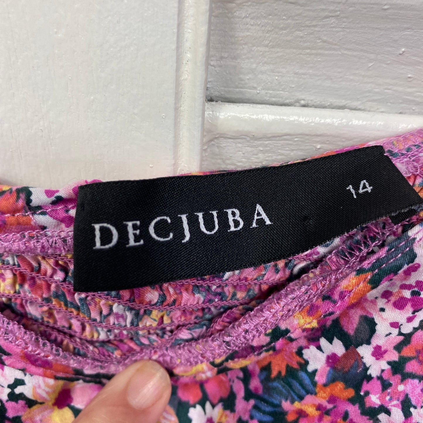 Decjuba Cropped Top Size 14 Pink Floral Ruched