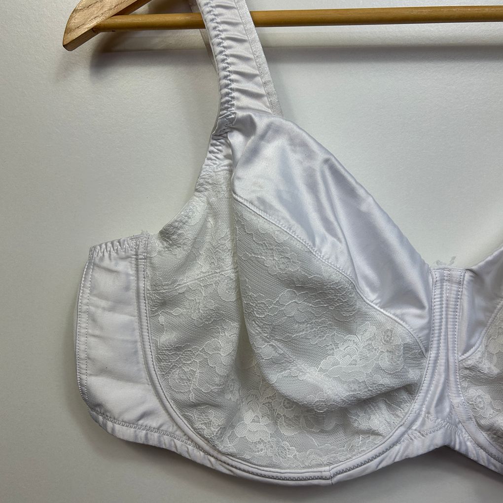 Fayreform White Bra - Size 24DD