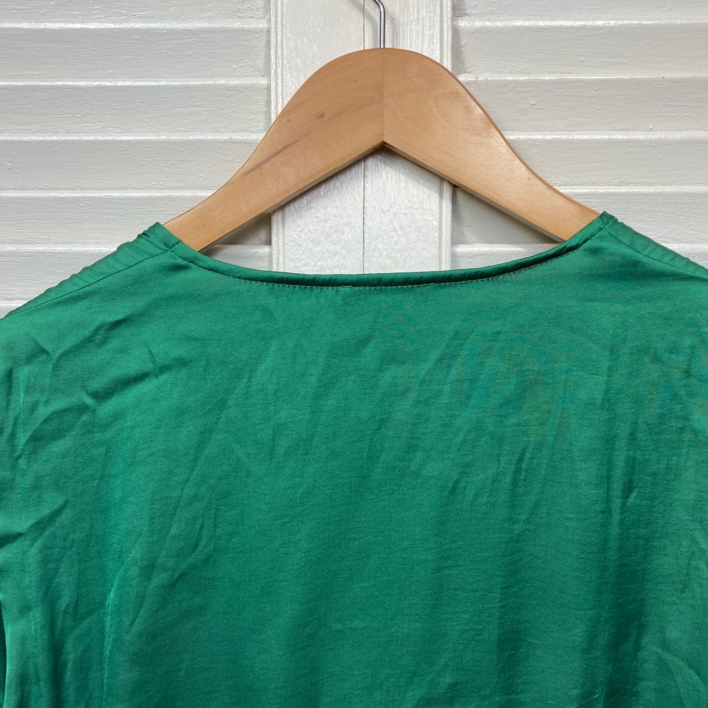 Bardot Top Size 14 Green Shiny Long Sleeve V Neck