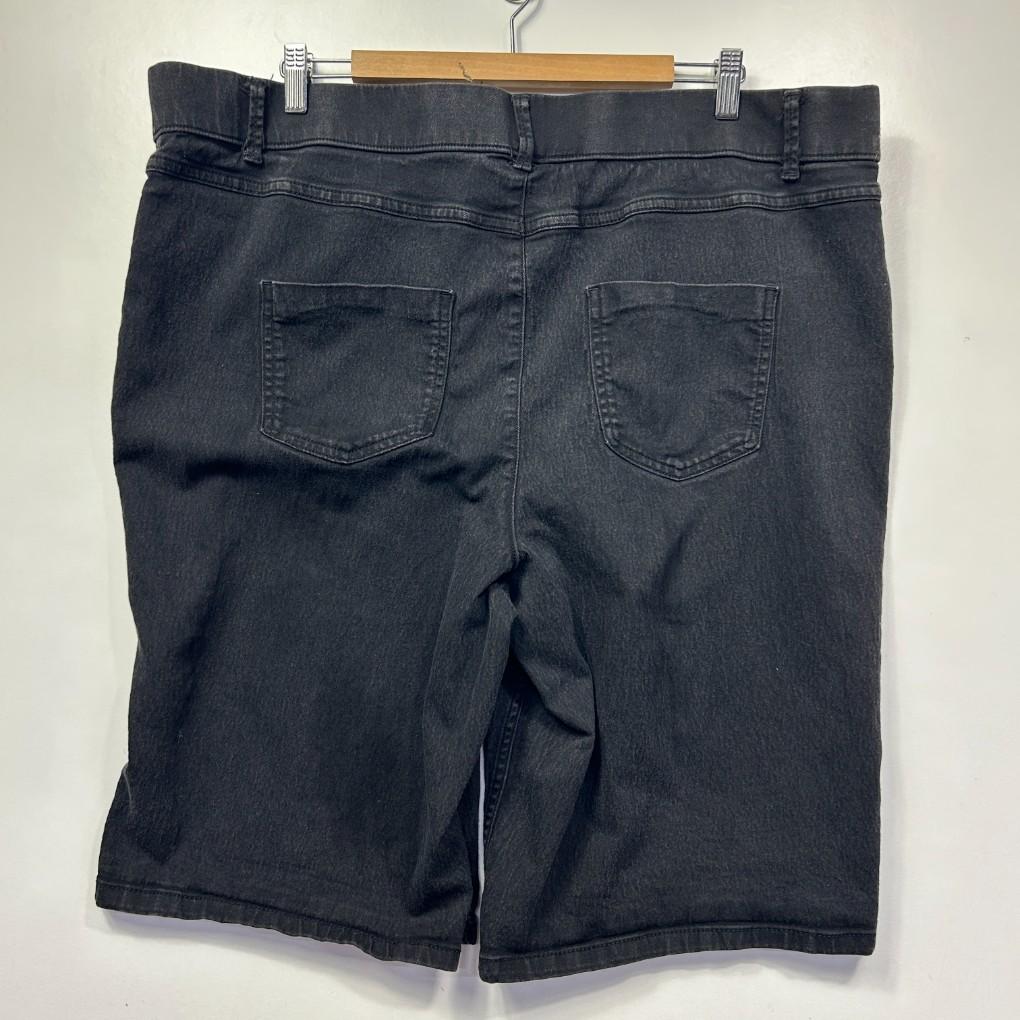Avella Black Cotton Shorts - Size 24