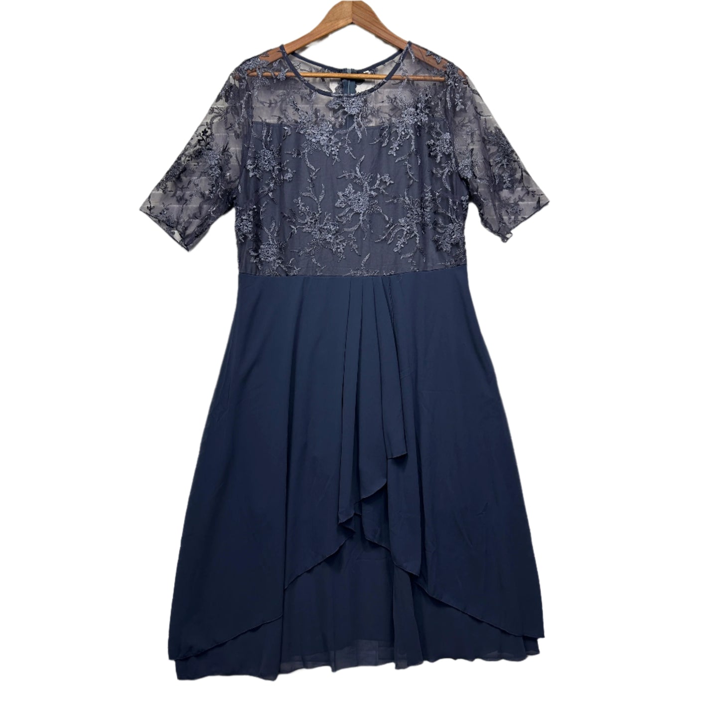 Cocktail Dress Size 16 18 2XL Lace Overlay
