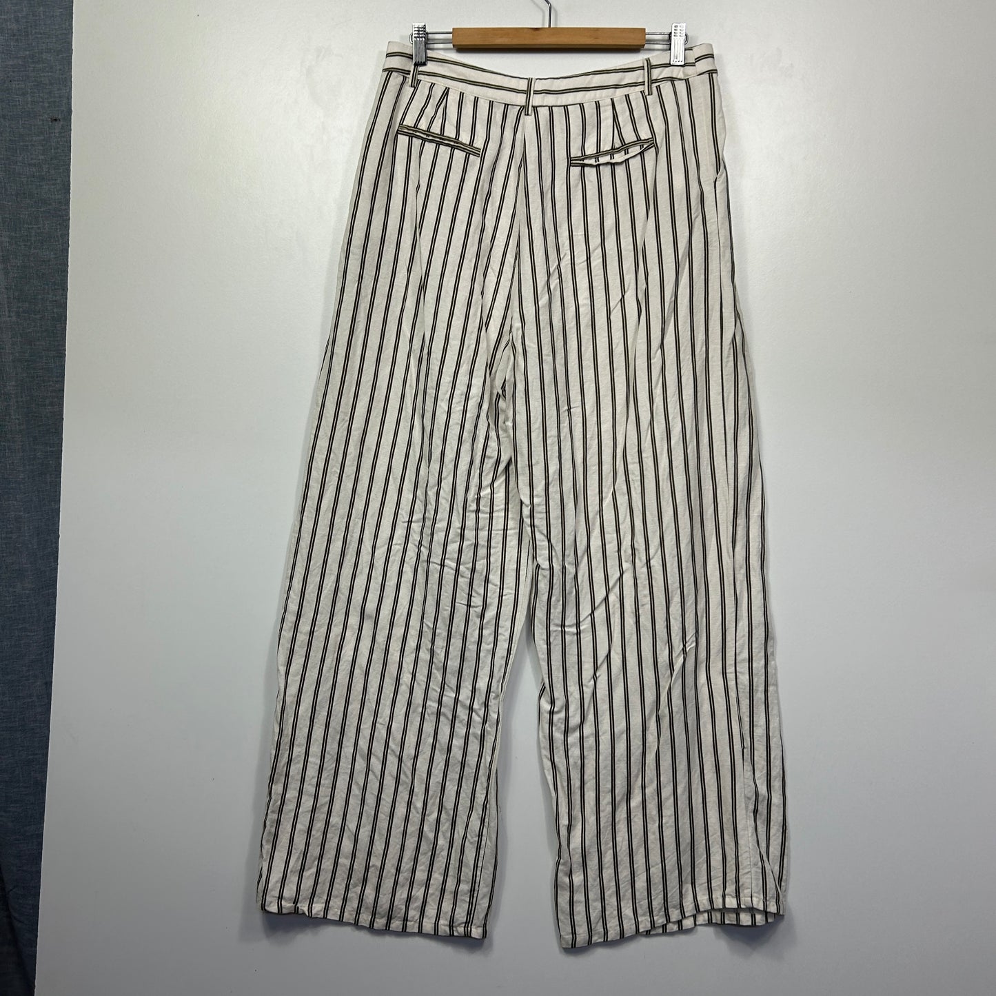 B Linen Striped Pants Size 14