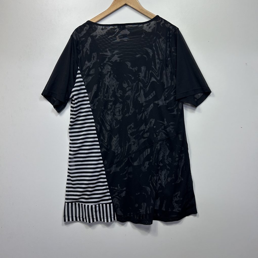 Taking Shape Black Striped Tunic Top - Size 20/L