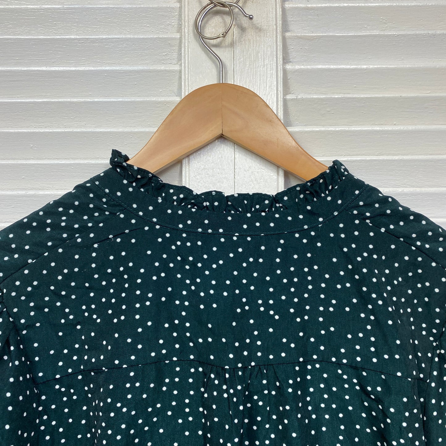 Atmos & Here Top Size 16 Short Sleeve Green White Dots