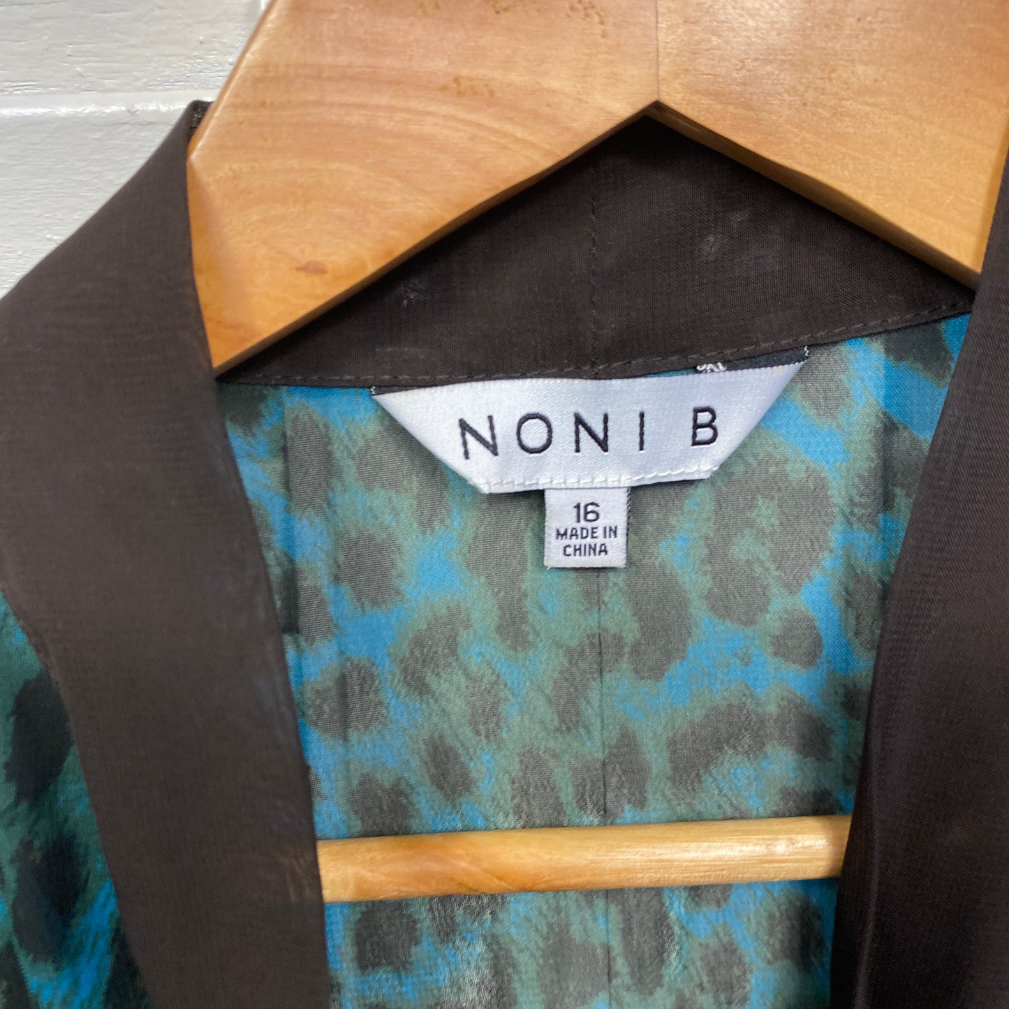 Noni B Top Size 16 Long Sleeve Sheer Teal Animal Print