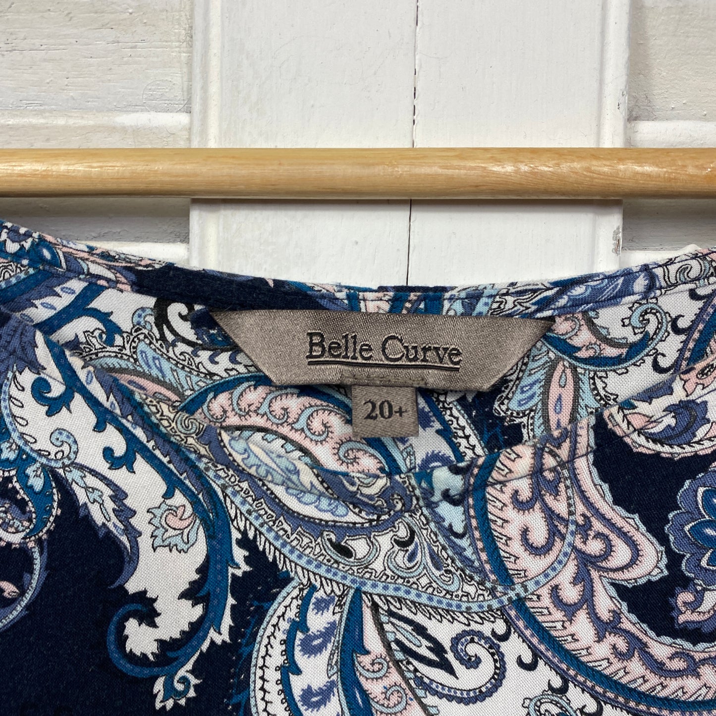 Belle Curve Top Size 20 Plus Paisley Print Short Sleeve