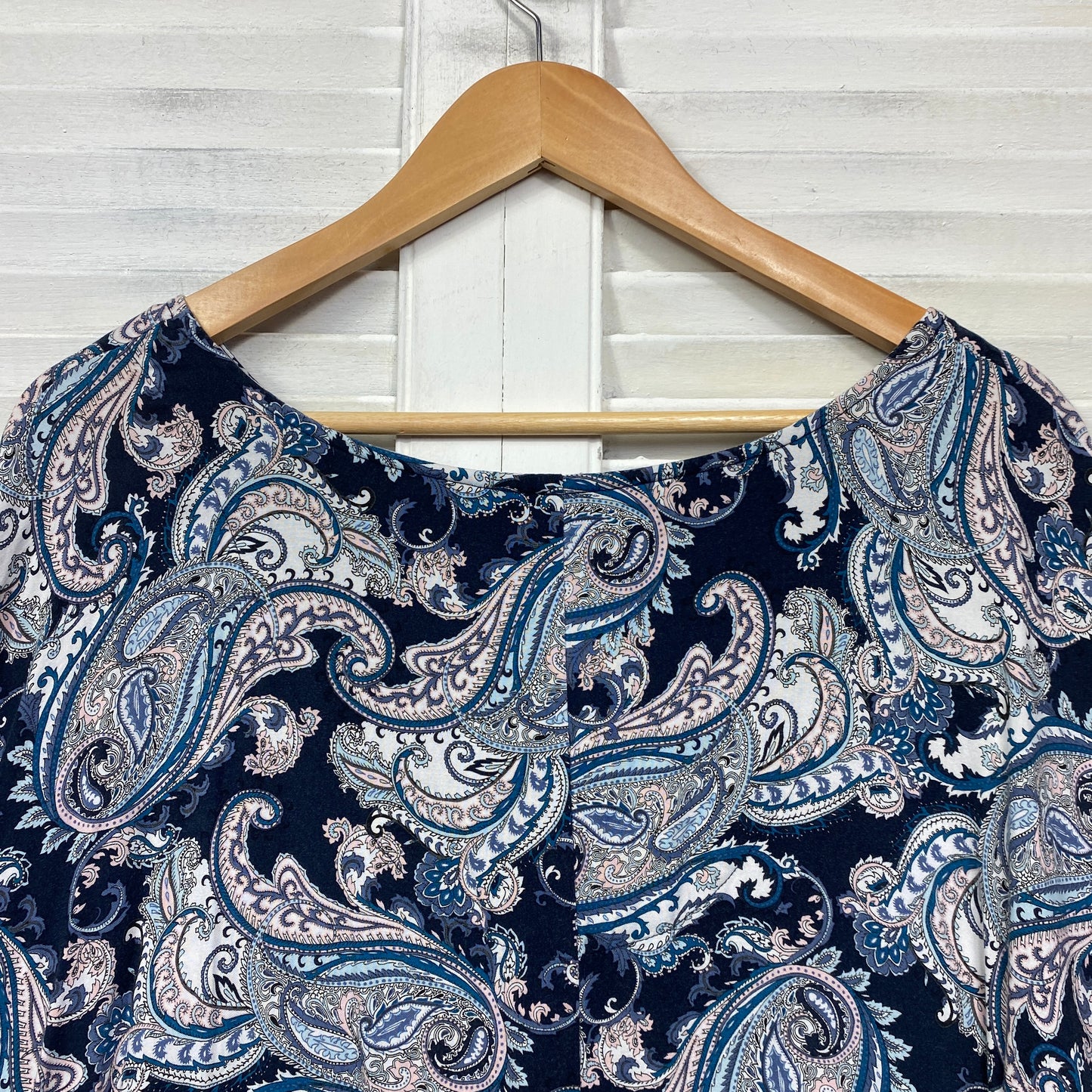 Belle Curve Top Size 20 Plus Paisley Print Short Sleeve