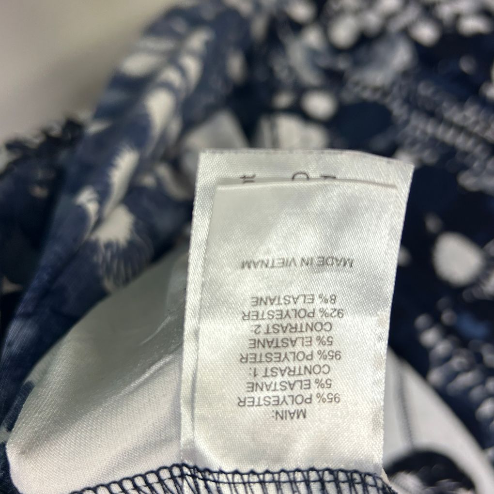 Taking Shape Navy Abstract Print Top - Size 22/XL