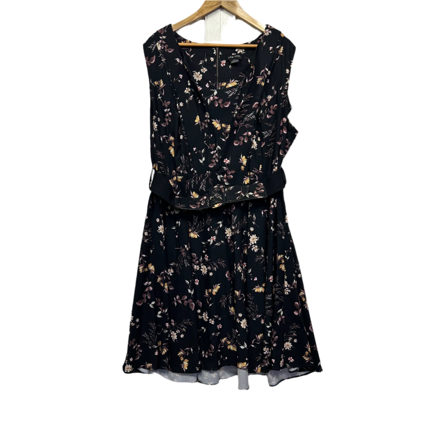 City Chic Dress Size 20 Large Sleeveless Black Floral Cocktail