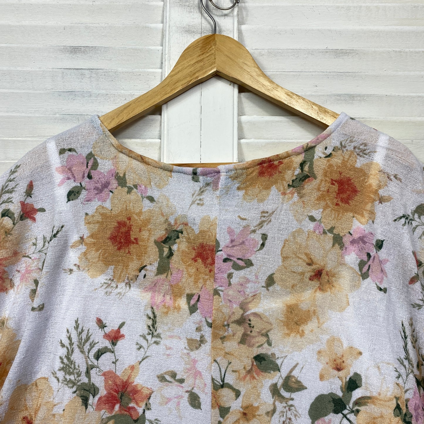 Autograph Top Size 18 White Floral Short Sleeve