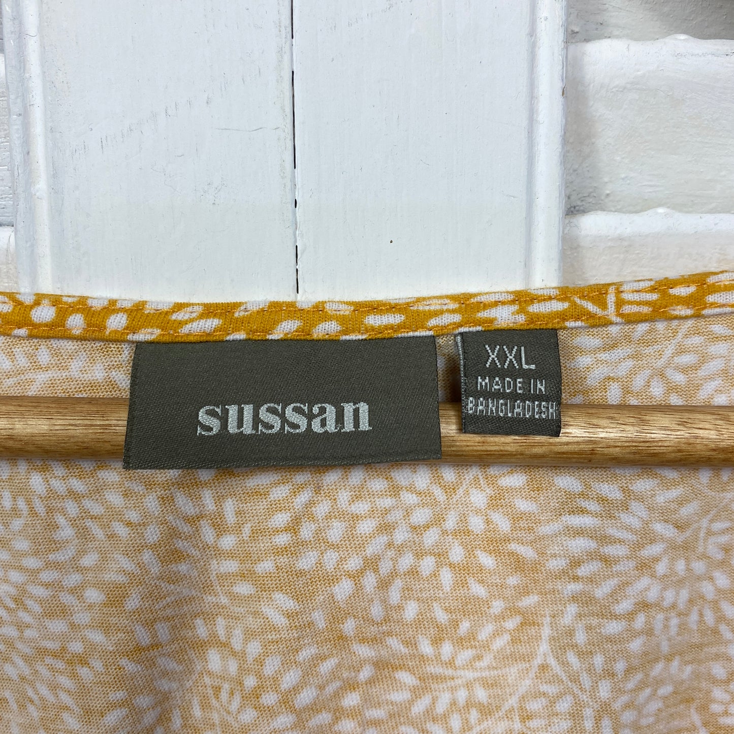 Sussan Top Size 2XL Plus Mustard White Short Sleeve Cotton