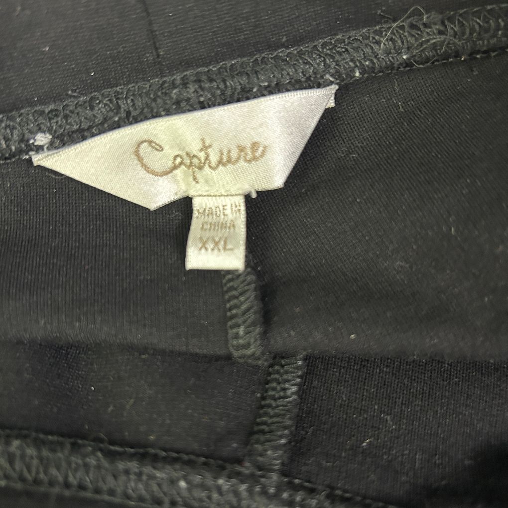 Capture Black Pants - Size XXL