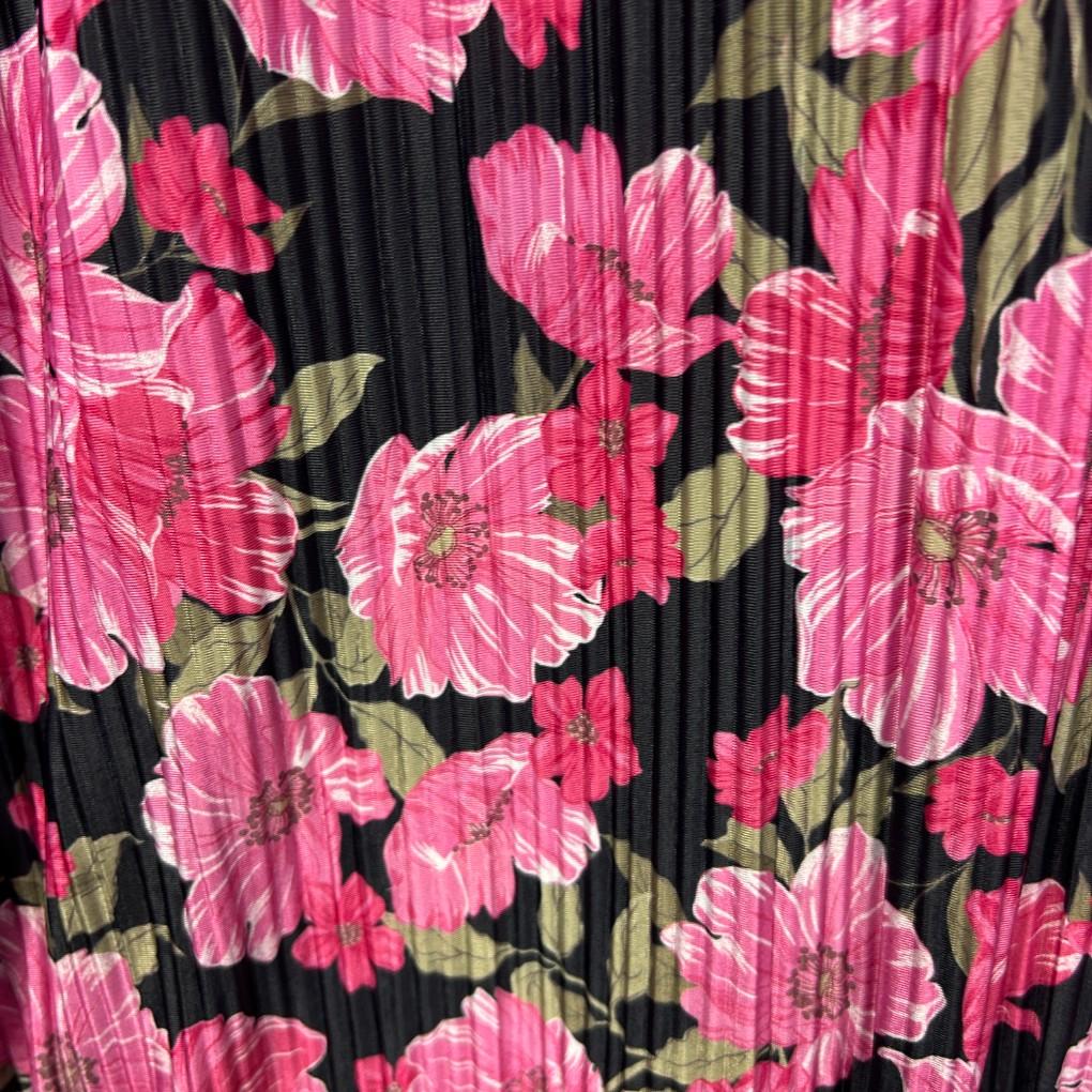 Decjuba Pink Shirt - Size M (oversized)