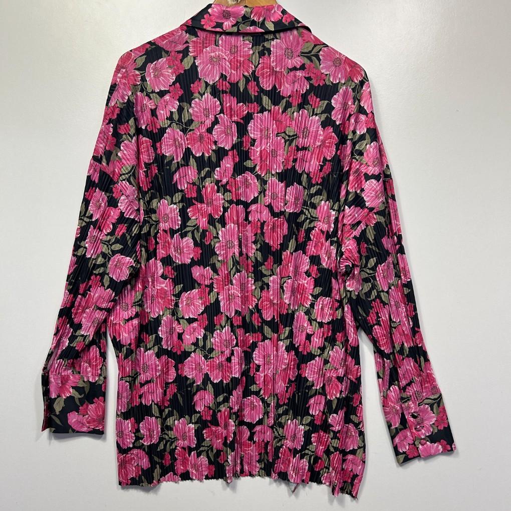 Decjuba Pink Shirt - Size M (oversized)
