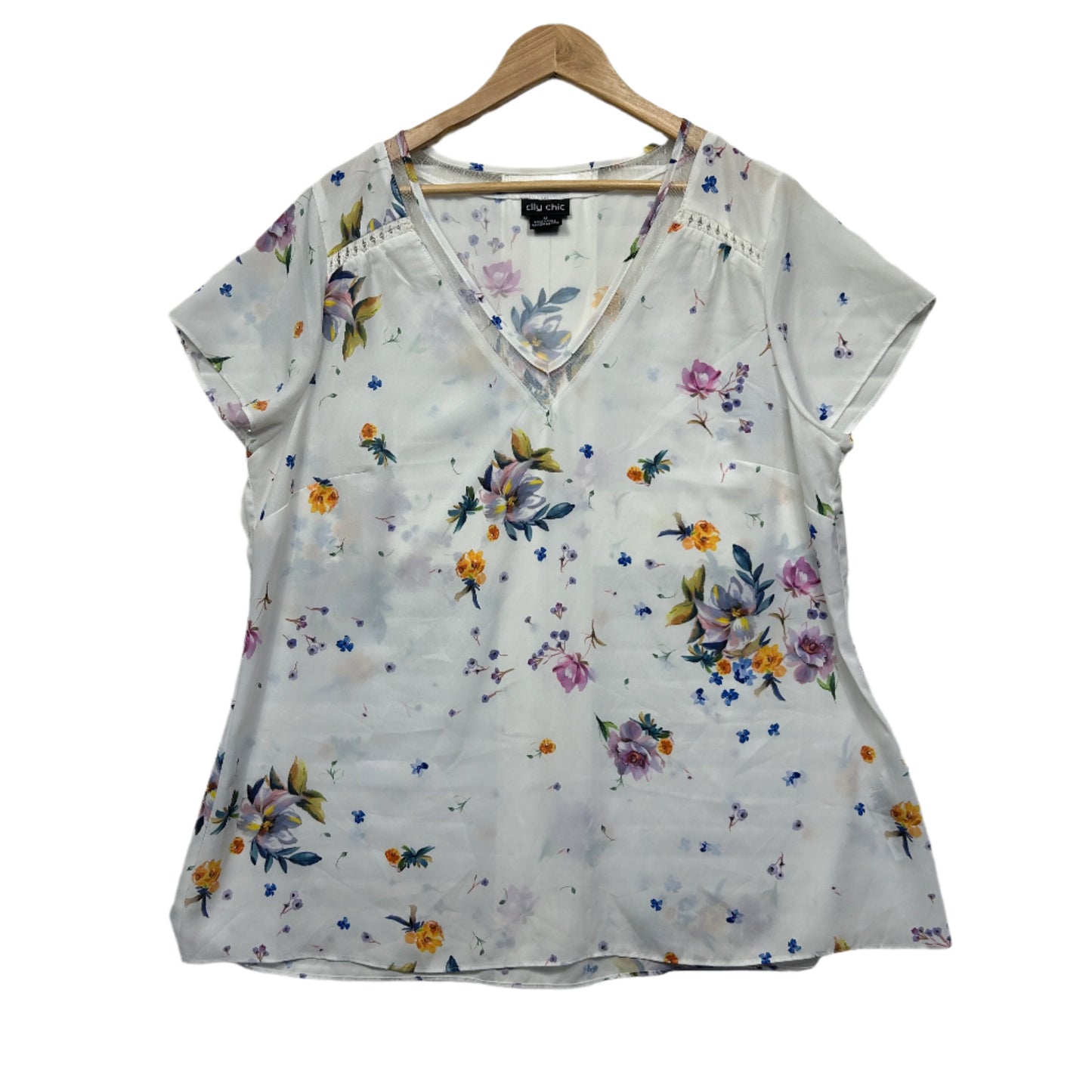 City Chic Top Size 18 Medium Plus White Floral Short Sleeve