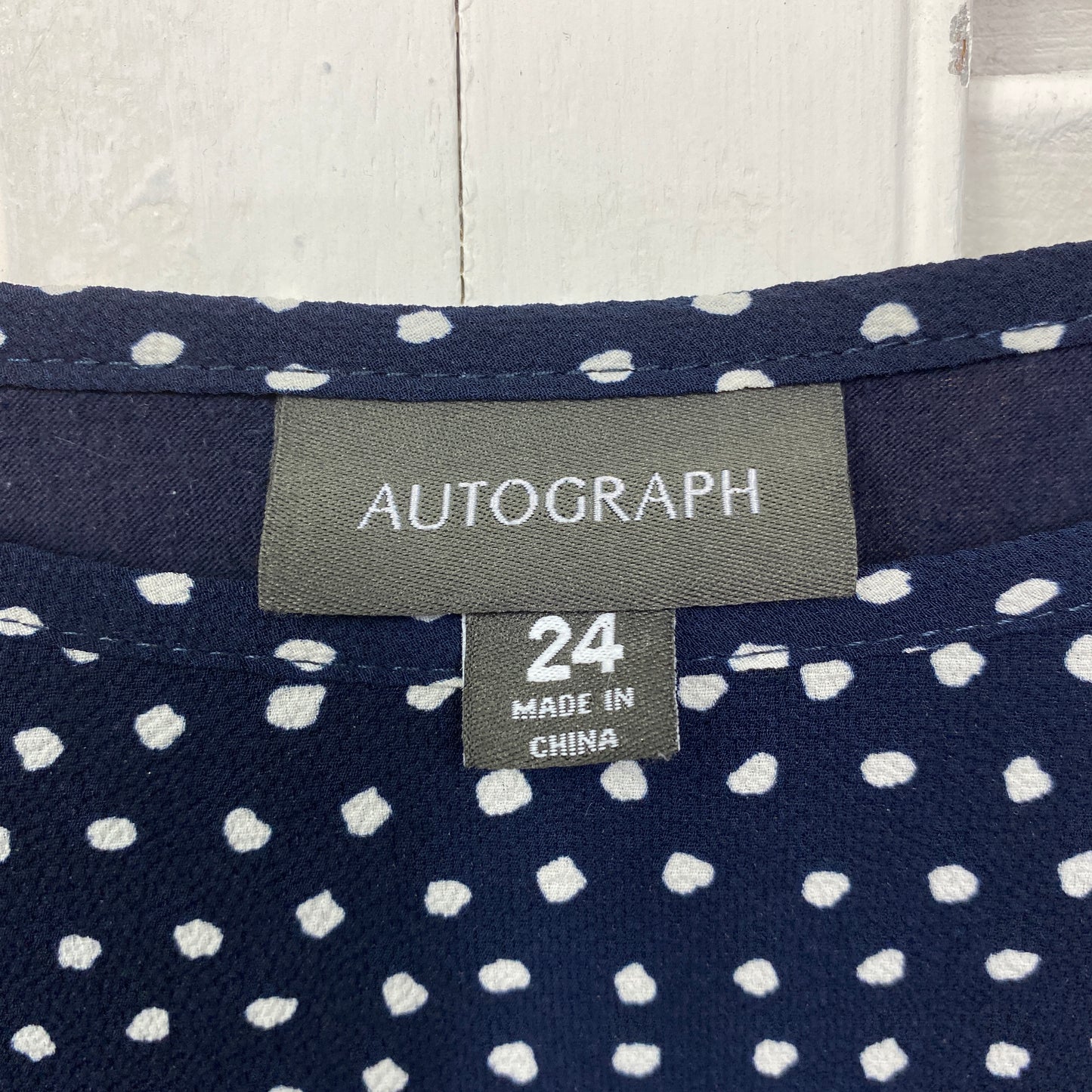 Autograph Top Size 24 Plus Navy White Short Sleeve