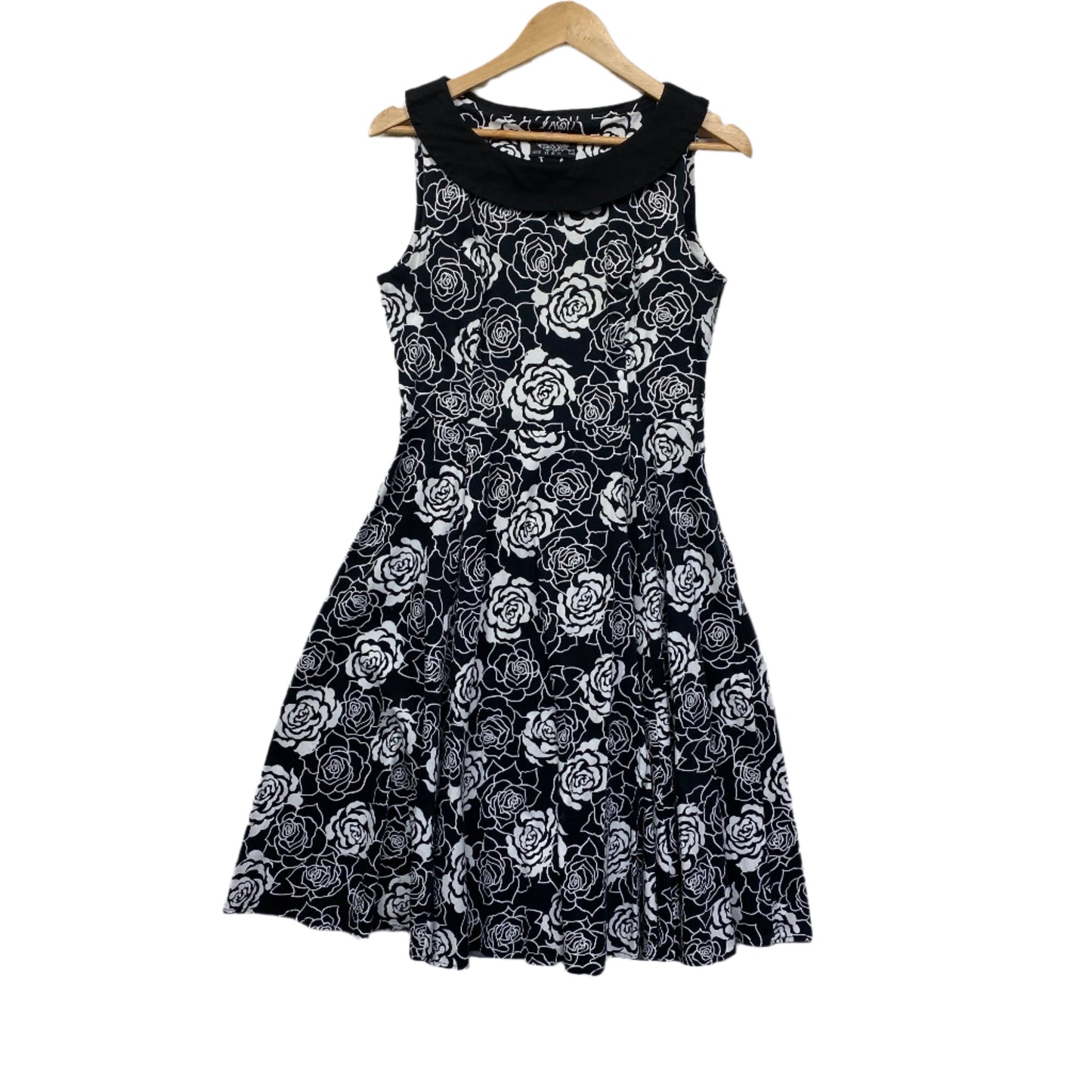 Heart & Roses Dress Size 14 16 Fit & Flare Rockabilly Black White Floral Sleeveless