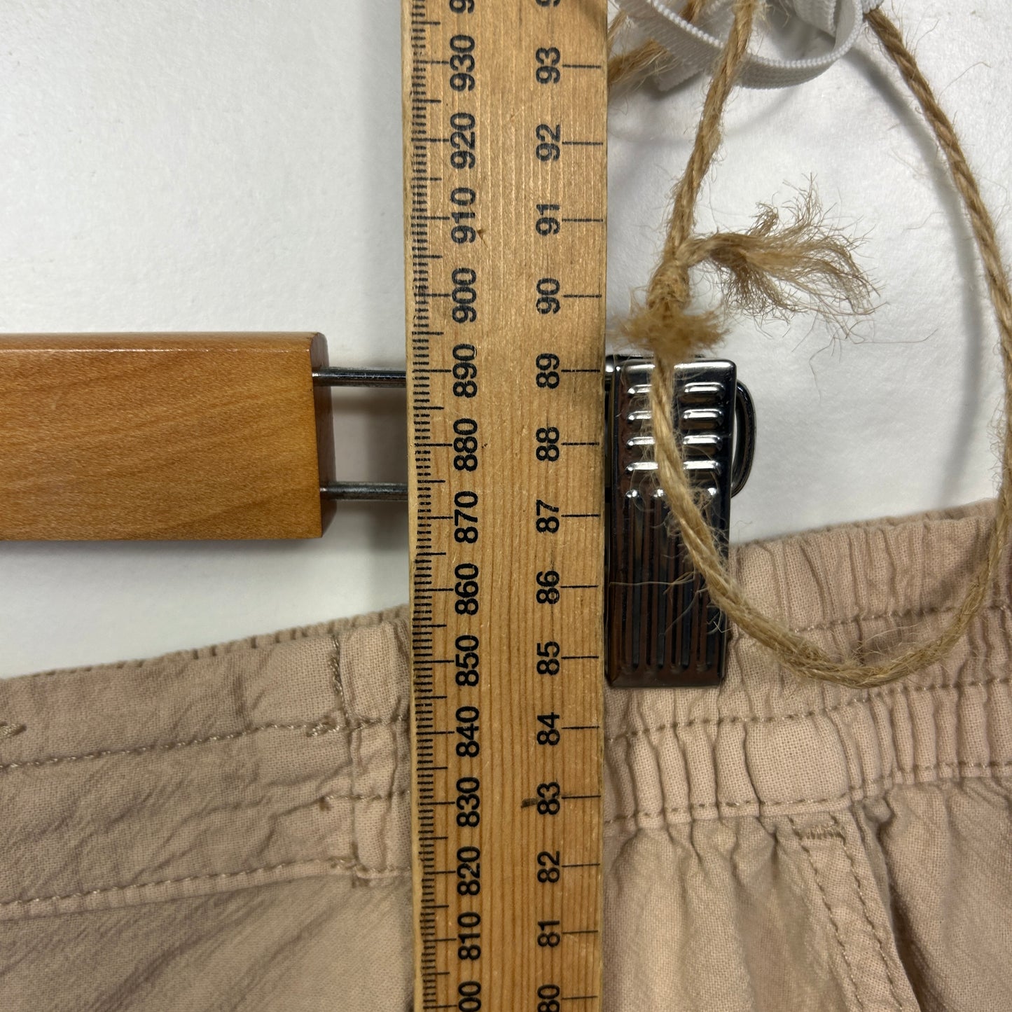 Millers Beige Capri Pants - Size 18