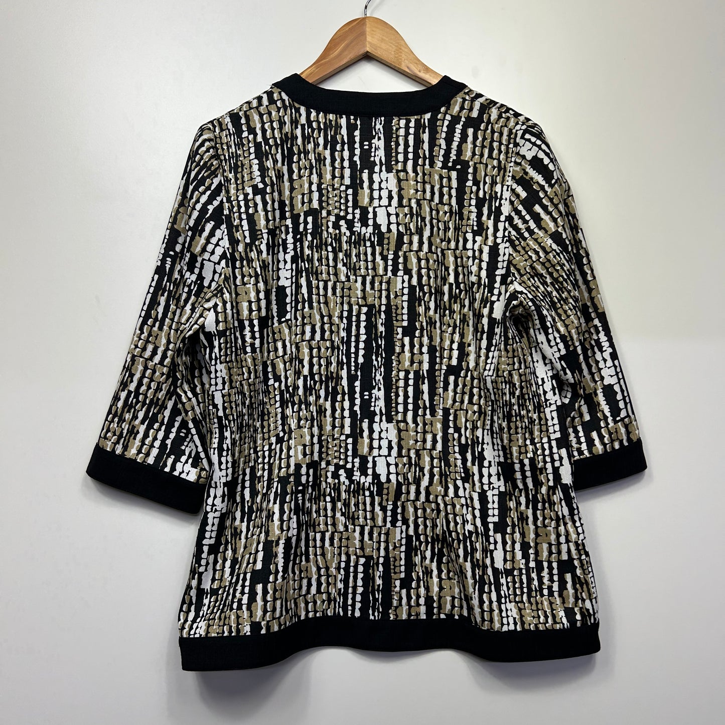 Fella Hamilton Top Size 14 3/4 Sleeve Made in Australia