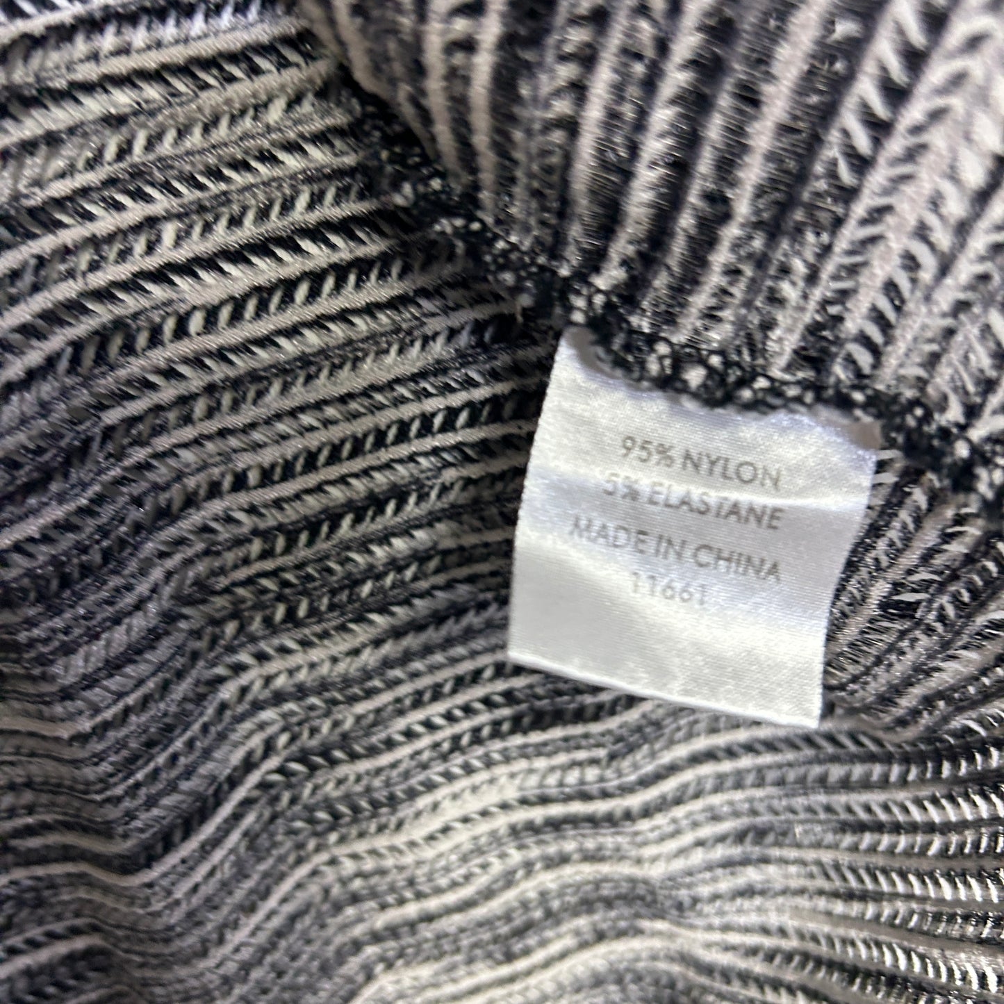 Suzanne Grae Black White Textured Sheer Top - Size XL