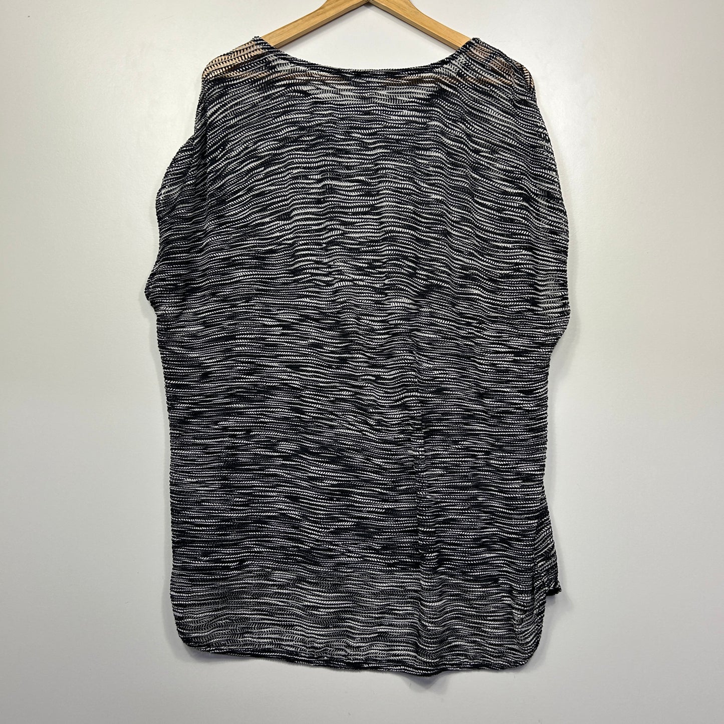 Suzanne Grae Black White Textured Sheer Top - Size XL