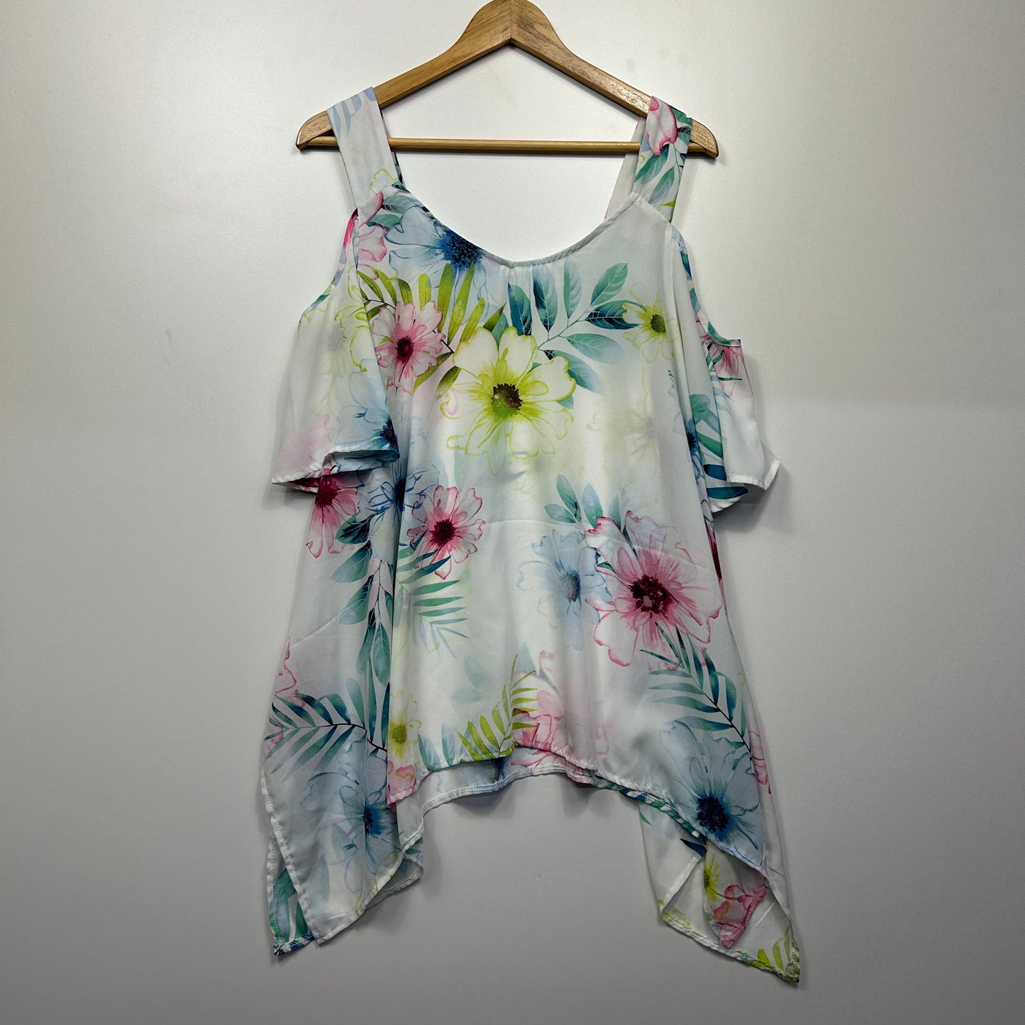Millers Top Size 16 Cold Shoulder Sleeve Floral