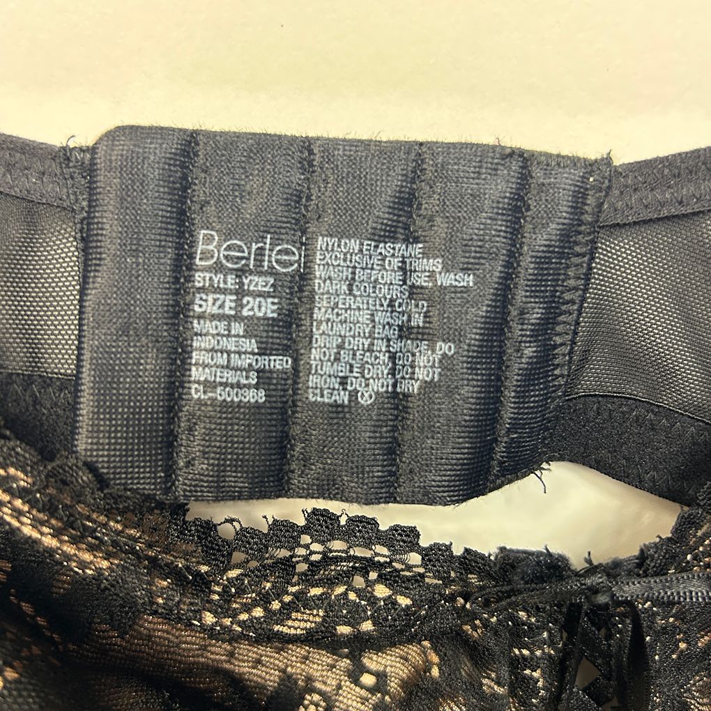 Berlei Black Lace Bra - Size 20E