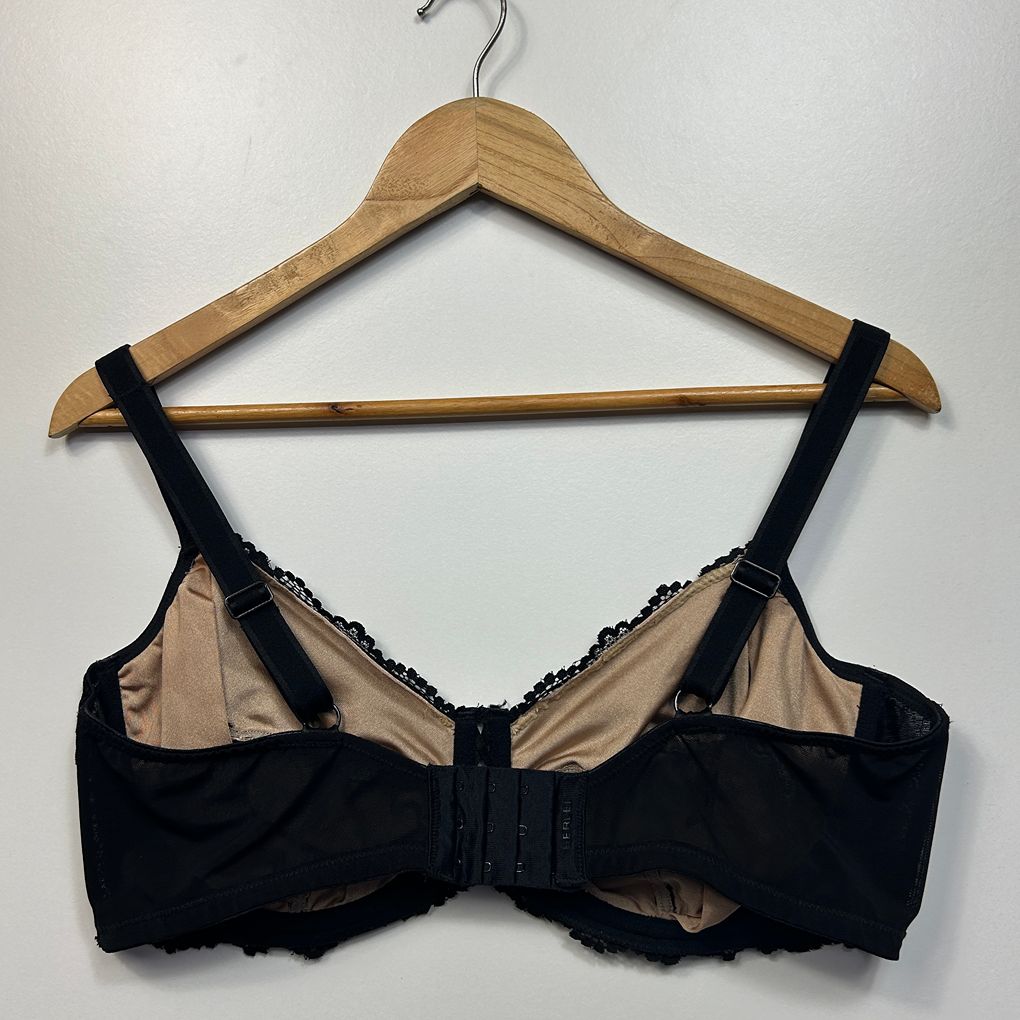 Berlei Black Lace Bra - Size 20E