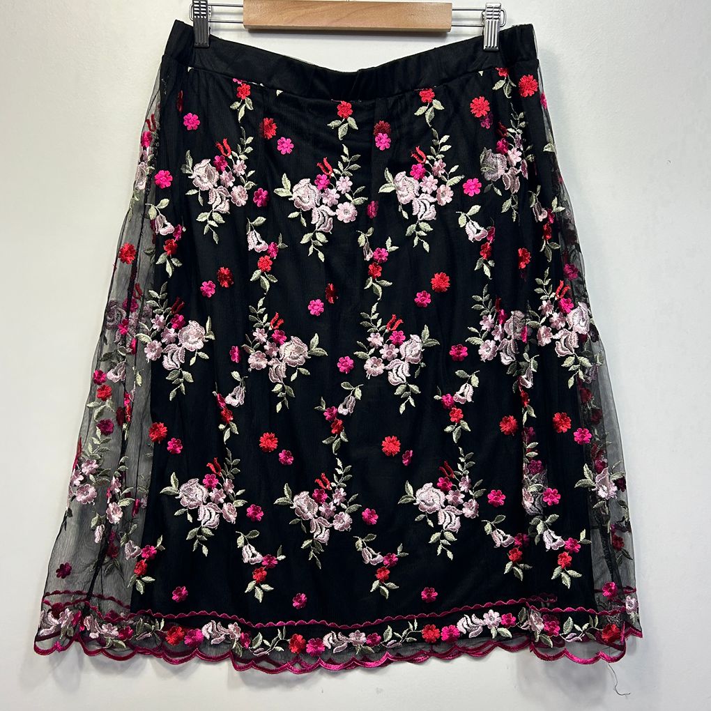 Millers Black Embroidered Mesh Skirt - Size 16