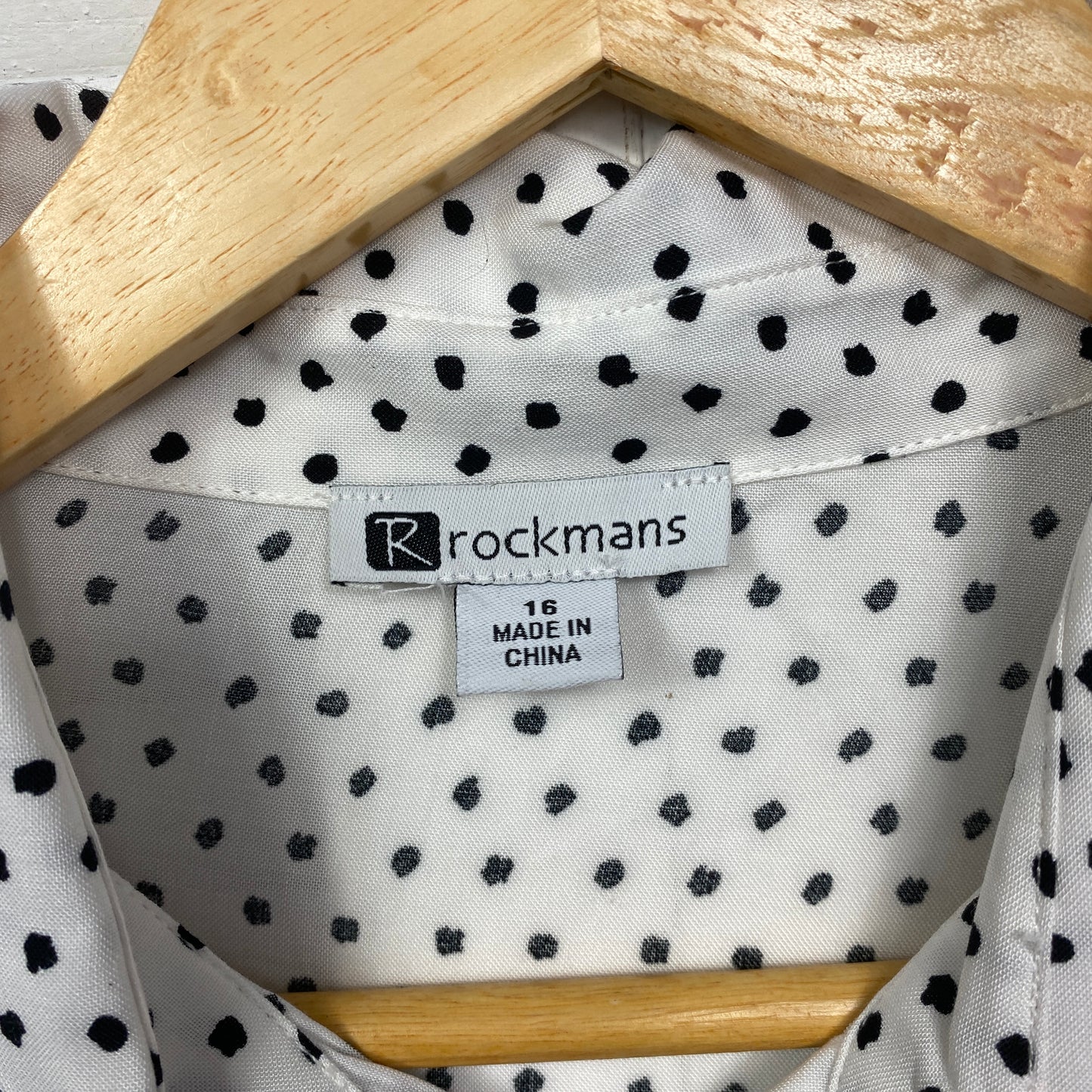 Rockmans Top Size 16 White Black Polka Dots Button Up