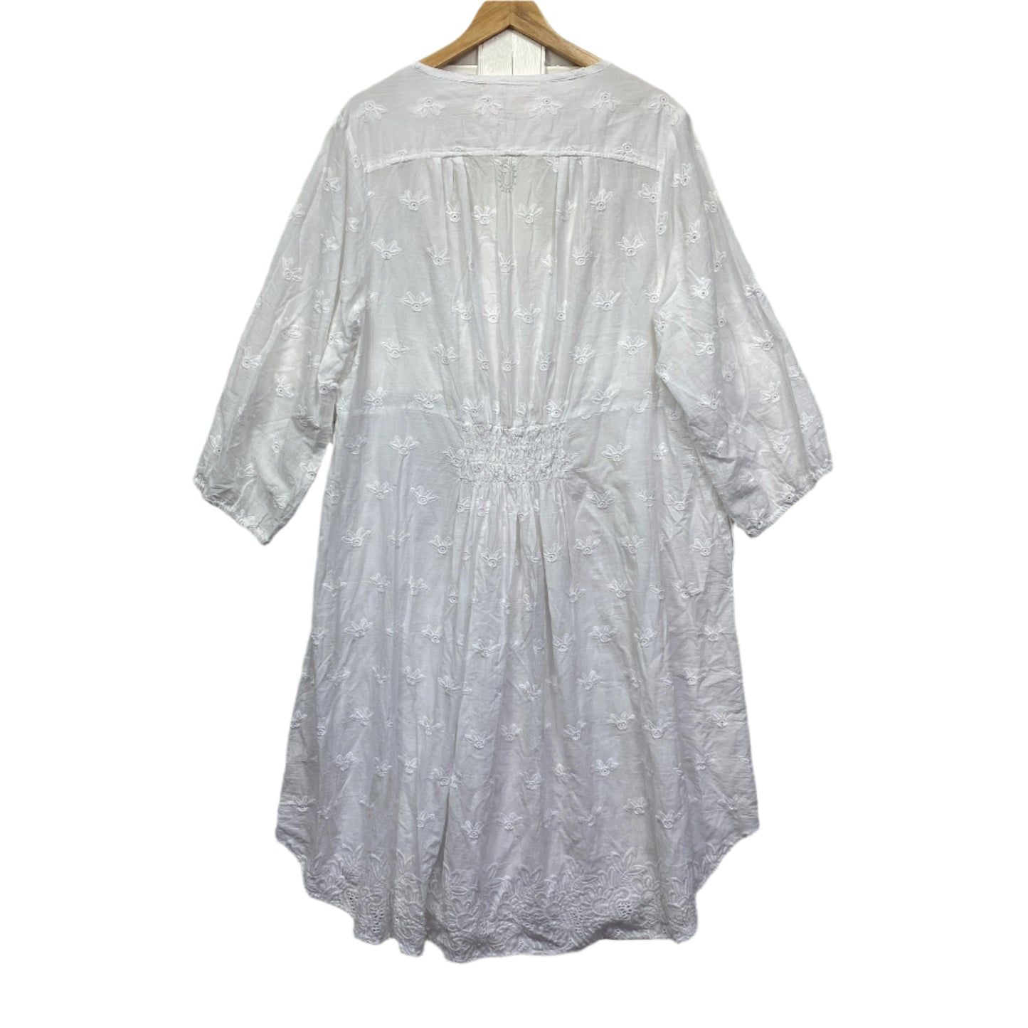 Ruby Yaya Dress Size 20 22 3XL White Boho Sheer Long Sleeve (Fault)