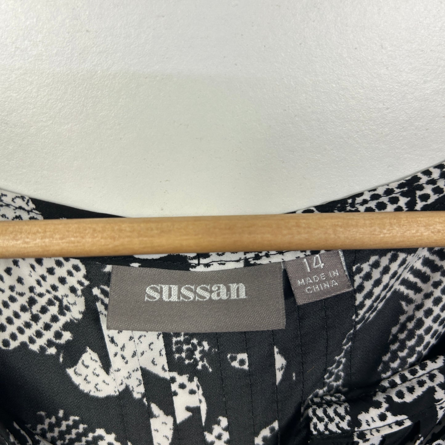 Sussan Black White Abstract Print  Dress - Size 14