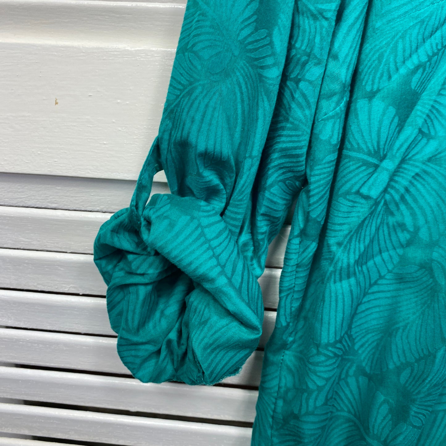Noni B Top Size 16 Green Button Up Roll Tab Sleeve Sheer