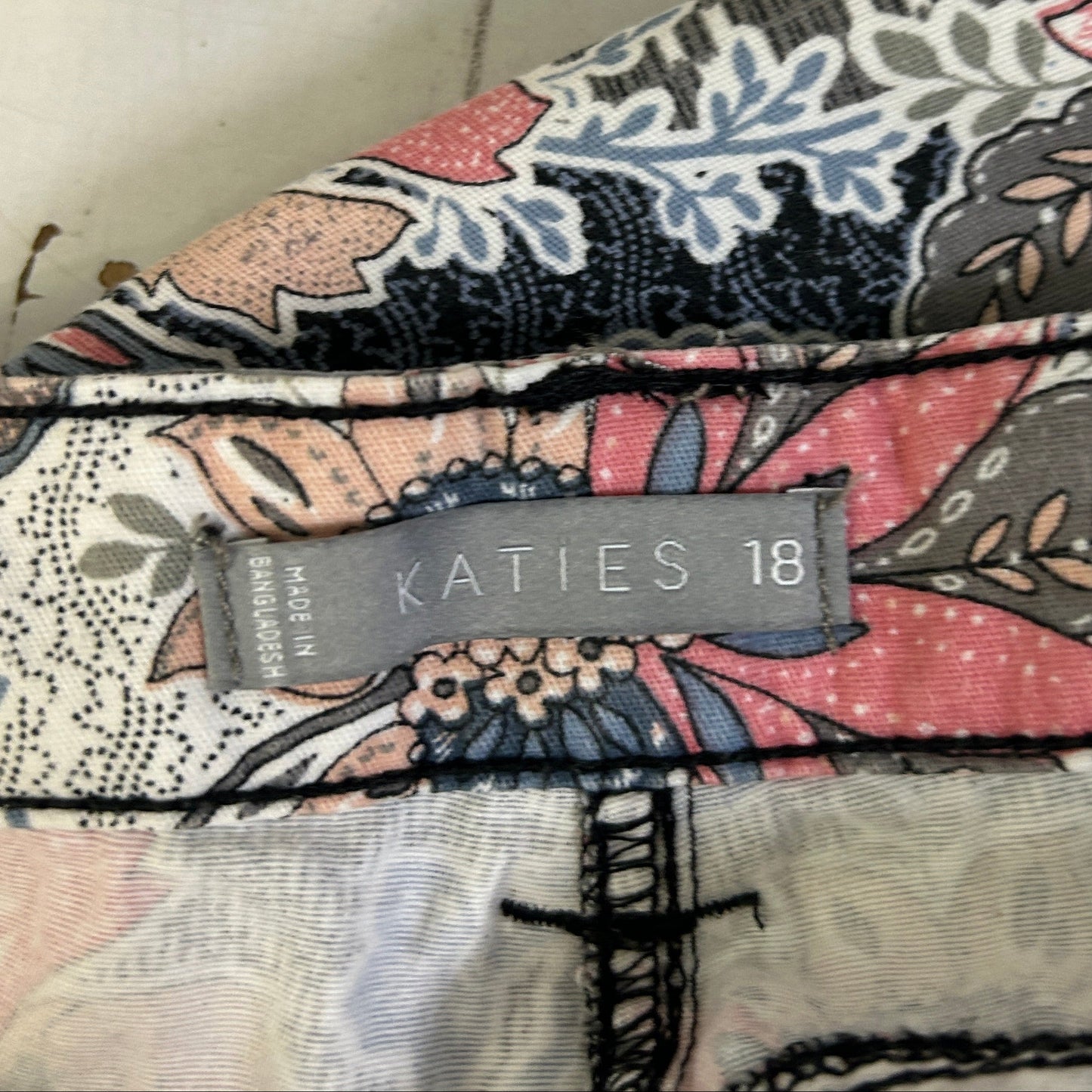 Katies Multicoloured Floral Skirt - Size 18