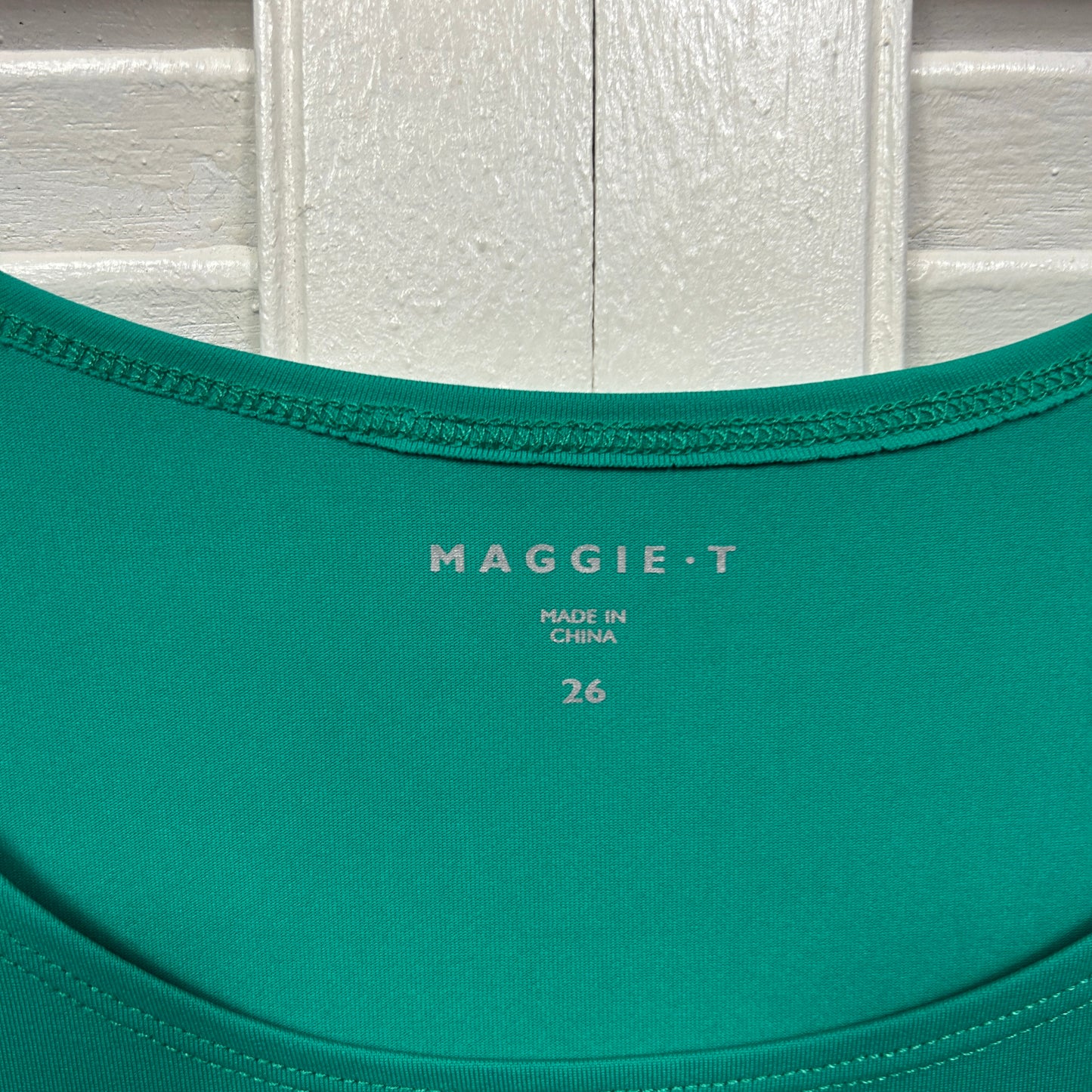 Maggie T Tank Cami Top Size 26 Green Sleeveless New