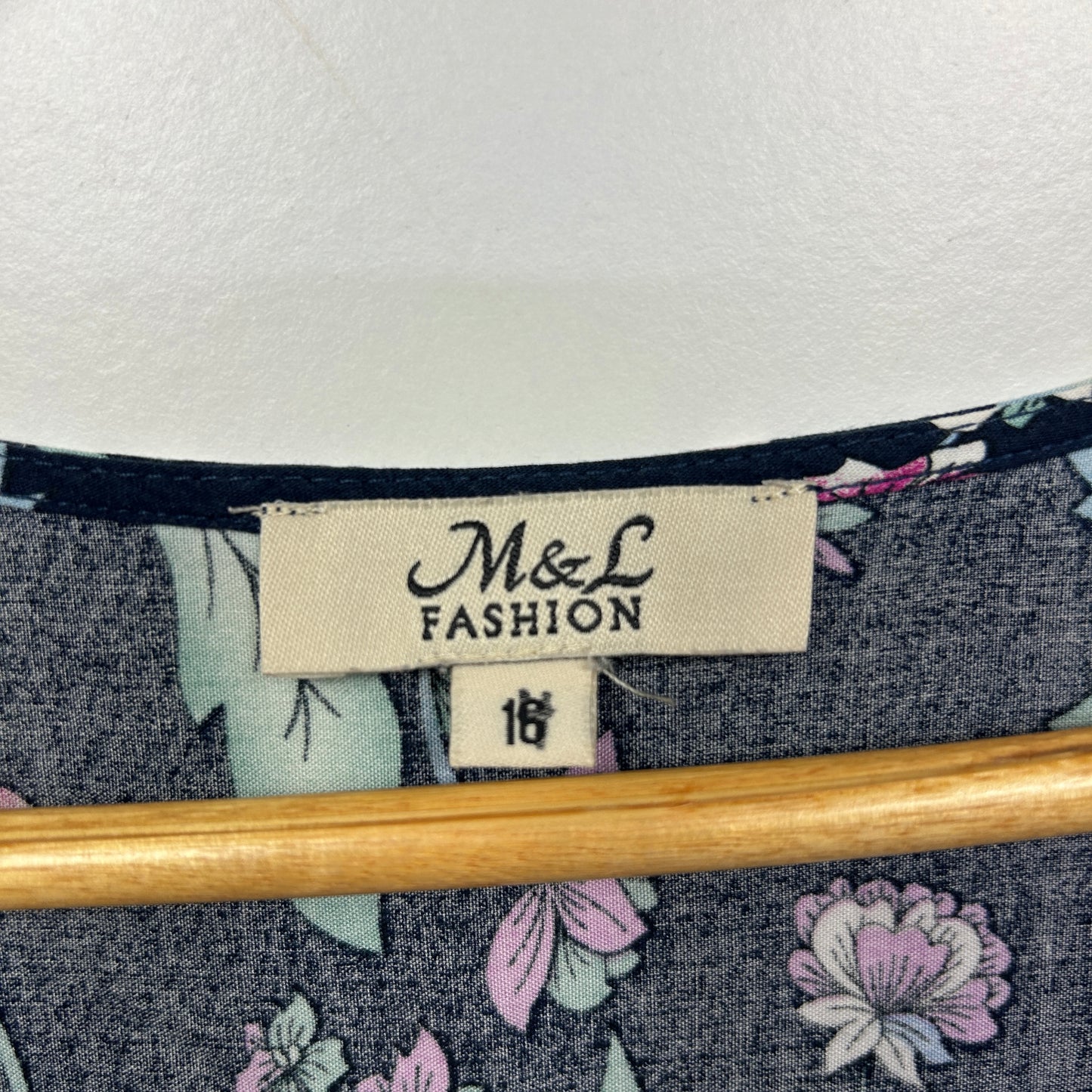 M&L Fashion Navy Multicoloured Floral Short Sleeve Dress - Size 18
