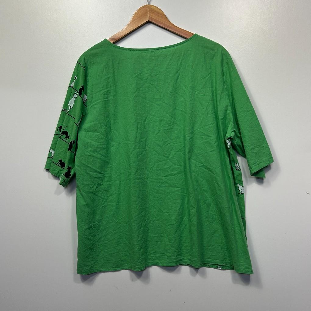 Cat Green Print Top - Size XL (Fault)