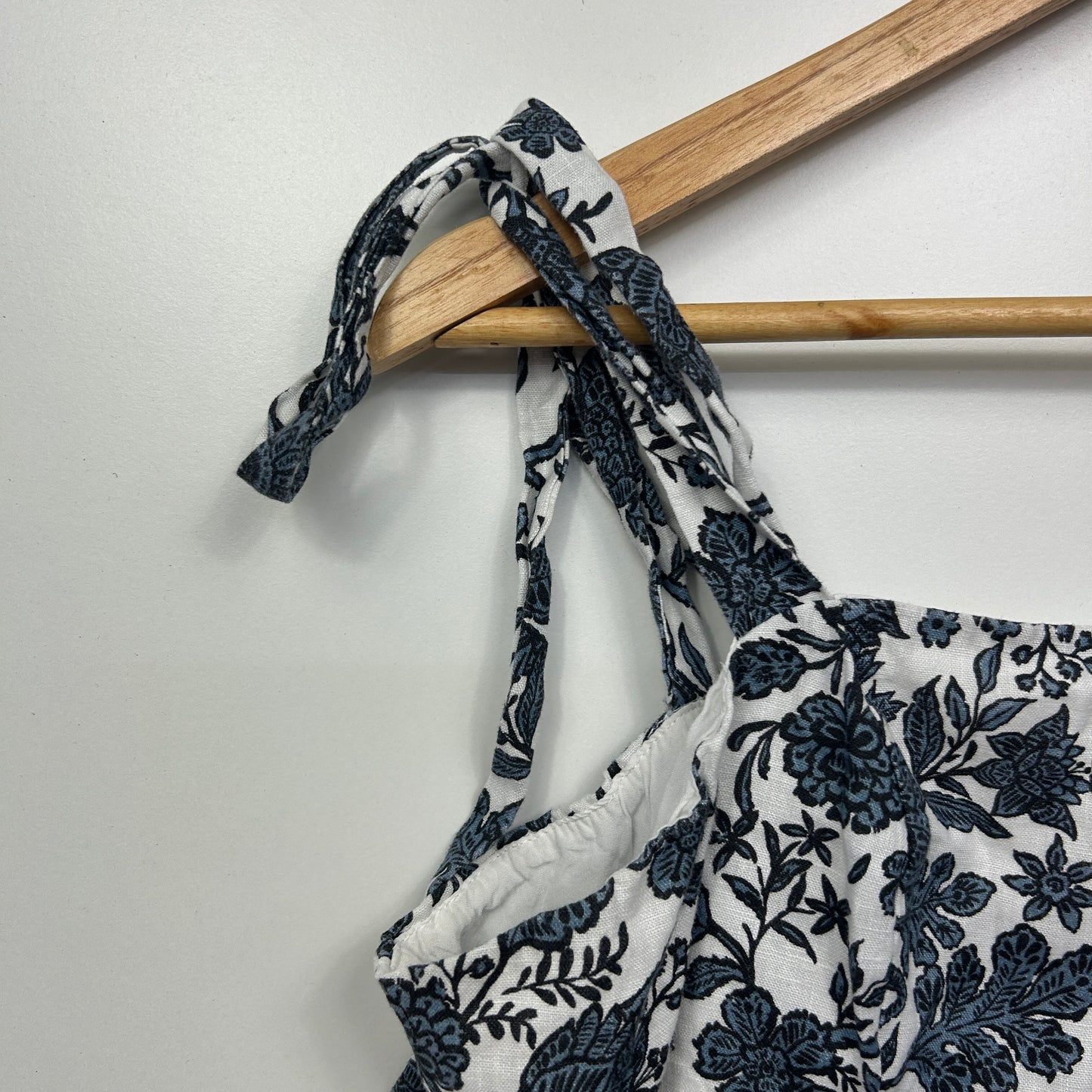 Atmos & Here Crop Top Size 18 Linen Blend Adjustable Straps
