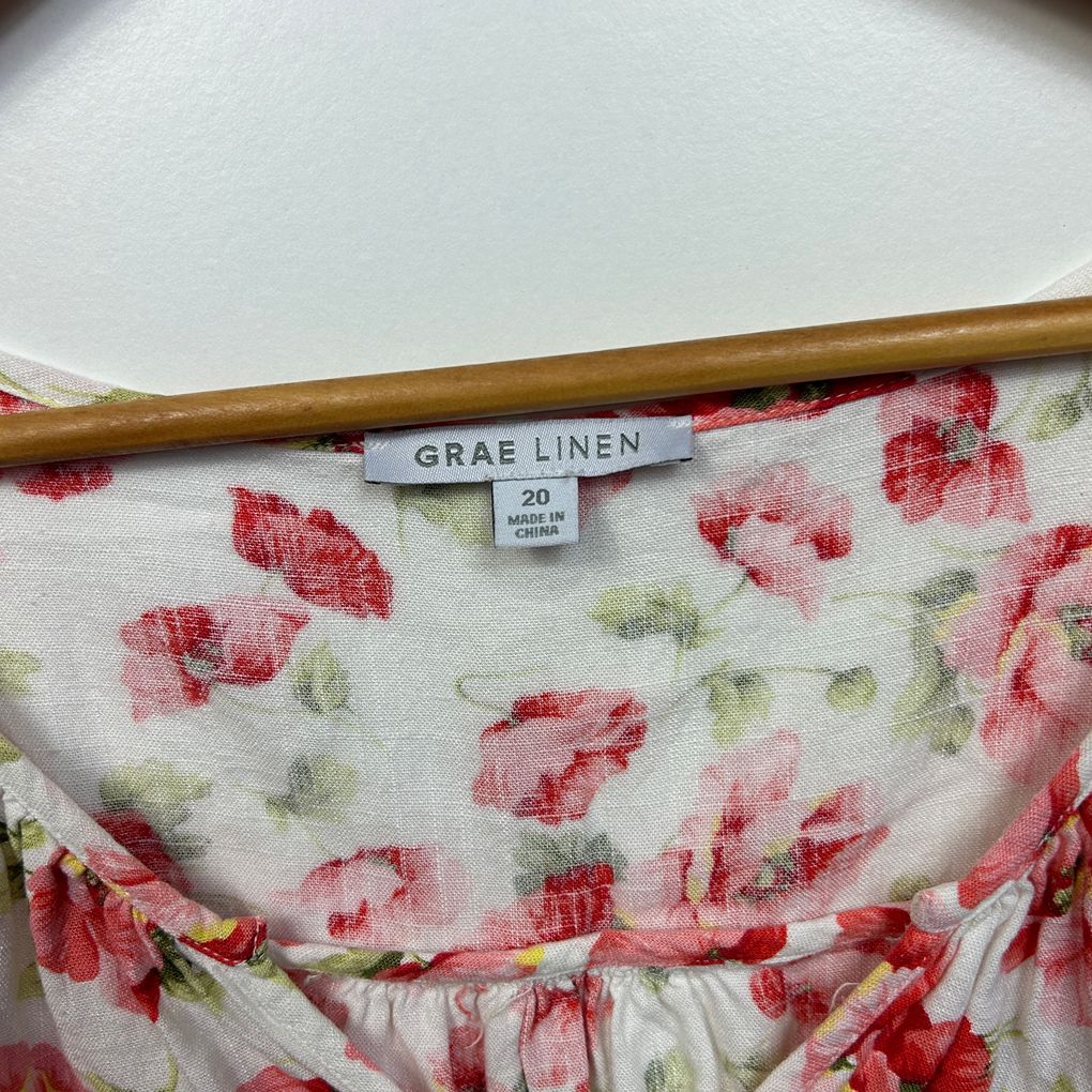 Suzanne Grae Linen White Floral Linen Top - Size 20