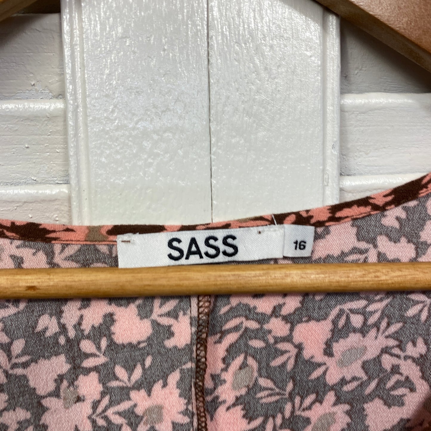 SASS Top Size 16 Short Sleeve Floral