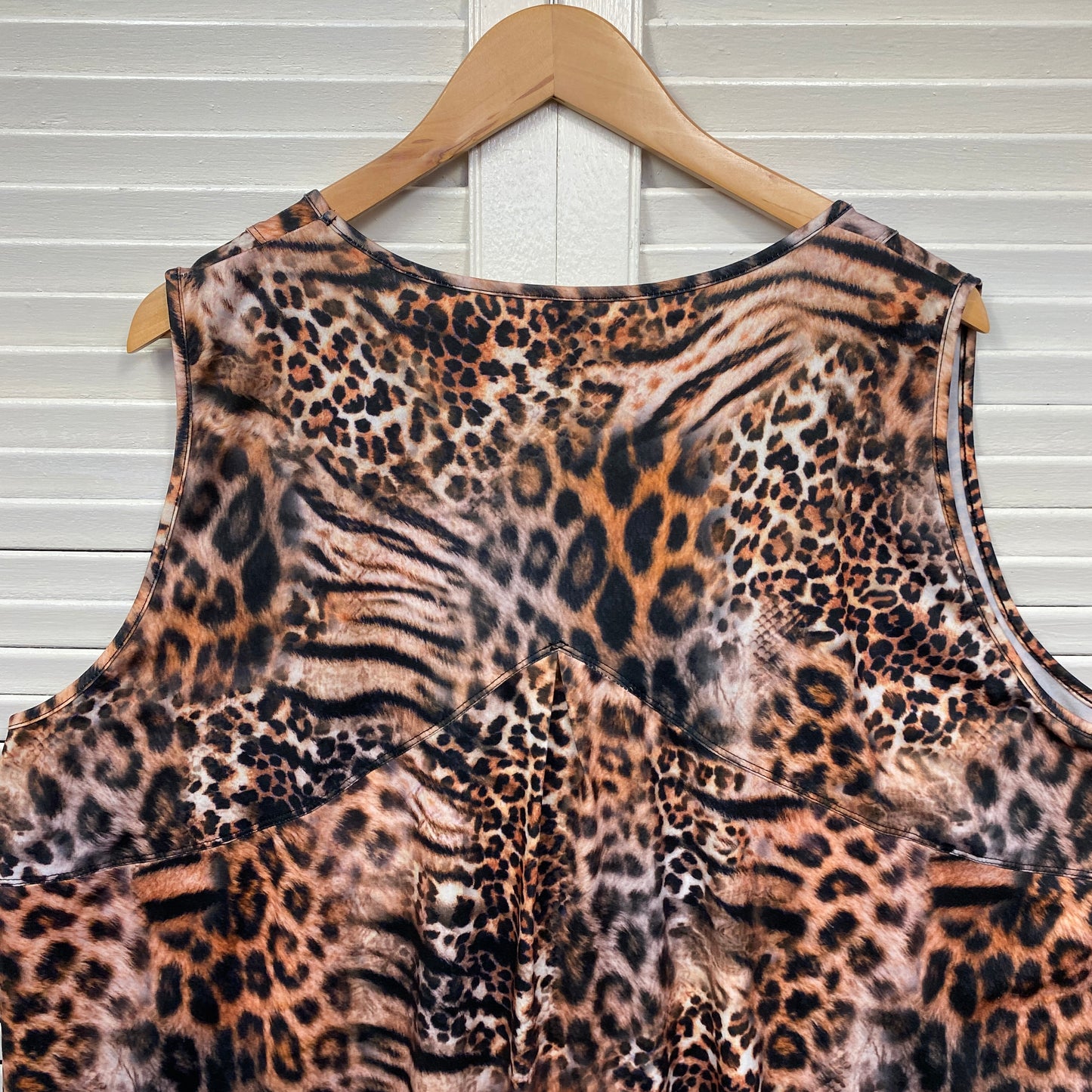 Taking Shape Size 20 Plus Large Sleeveless Animal Print