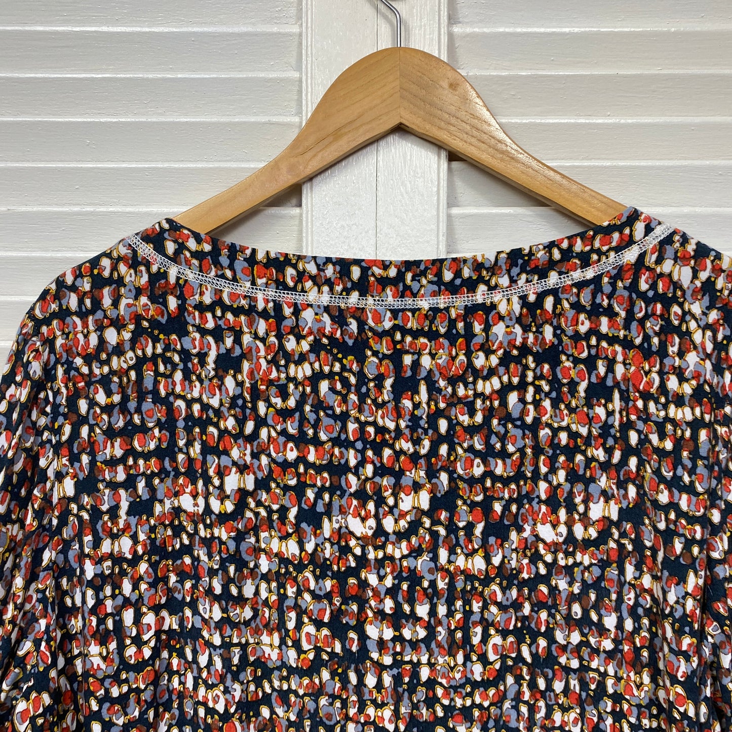 Blue Illusion Top Size 2L 16 18 Long Sleeve Viscose Multicoloured