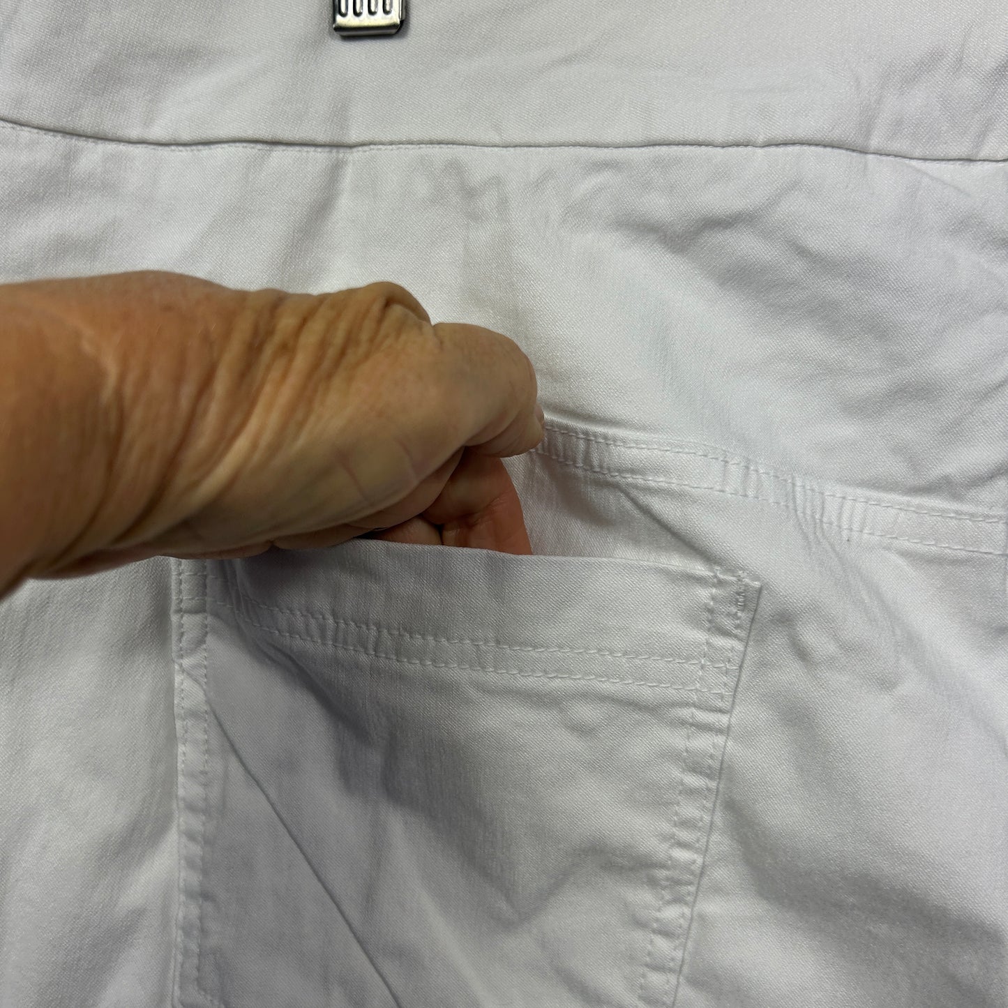 Taking Shape White Crop Pants - Size 20